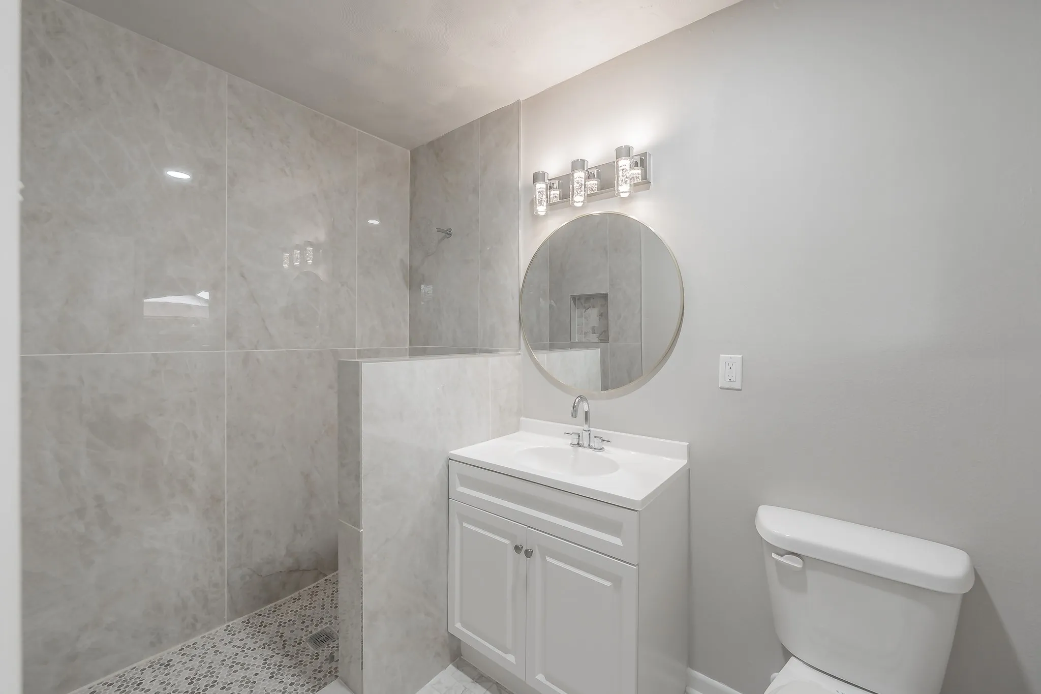 Single Family Residence For Sale in Dallas County , 4518 Live Oak Drive, Mesquite, Texas 75150, 3 Bedroom, 2 Bathroom, 2 Garage spaces, 1,732 Sqft, built in 1961, mls#21312504, Real Estate Agent in Mesquite, Homes For Sale in Dallas county, Homes For Sale in Mesquite, Realtor in Mesquite Texas, Real Estate Brokerage Independent Realty Texas, Luminita Cordes Realtor