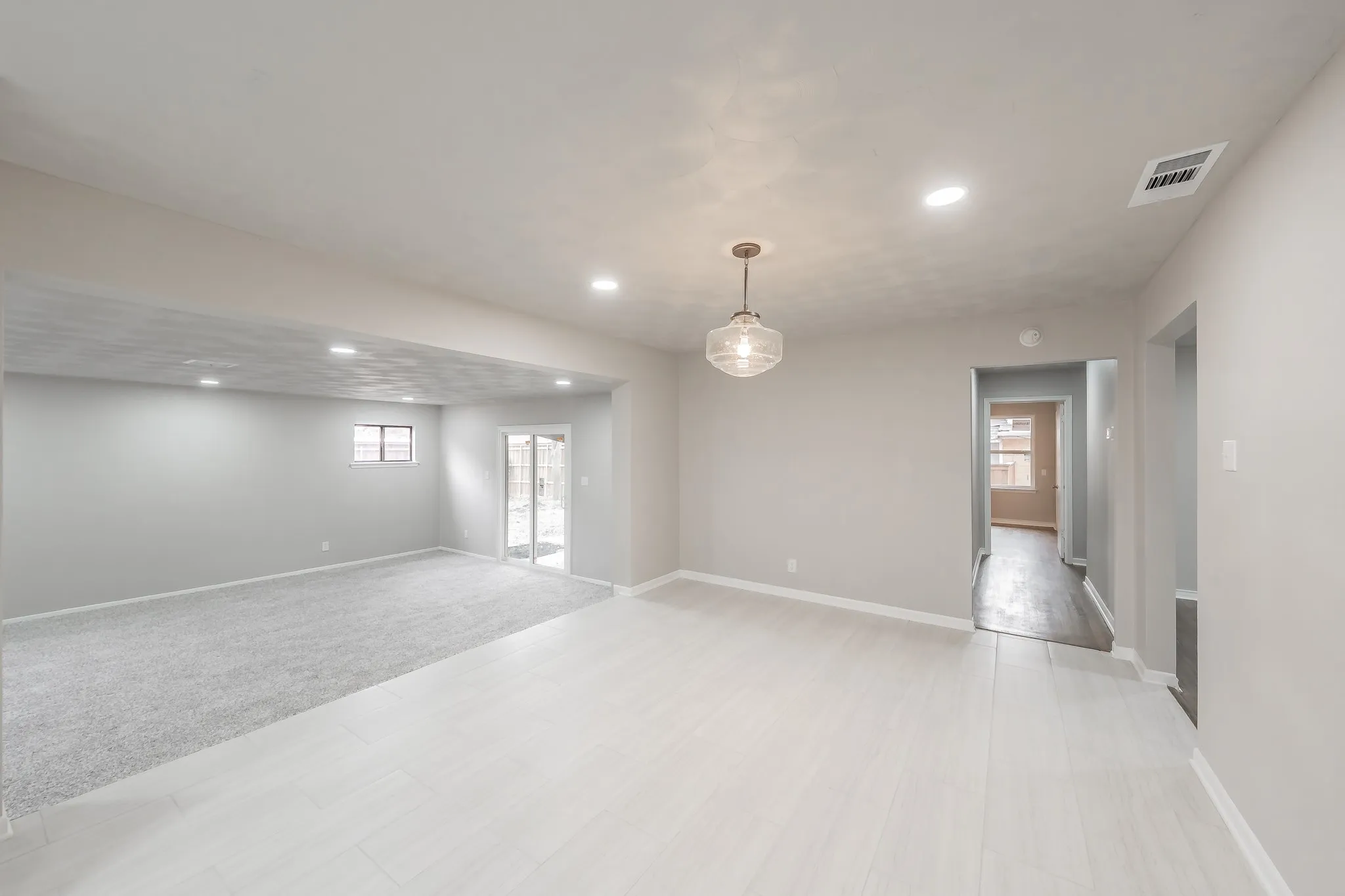Single Family Residence For Sale in Dallas County , 4518 Live Oak Drive, Mesquite, Texas 75150, 3 Bedroom, 2 Bathroom, 2 Garage spaces, 1,732 Sqft, built in 1961, mls#21312504, Real Estate Agent in Mesquite, Homes For Sale in Dallas county, Homes For Sale in Mesquite, Realtor in Mesquite Texas, Real Estate Brokerage Independent Realty Texas, Luminita Cordes Realtor