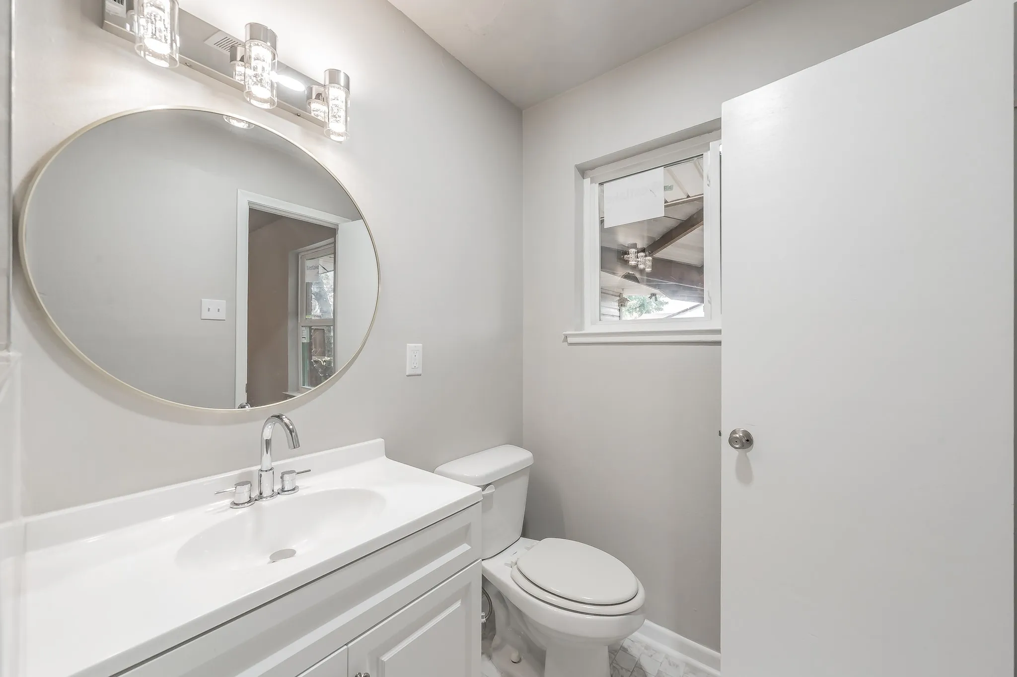 Primary Bedroom Closet