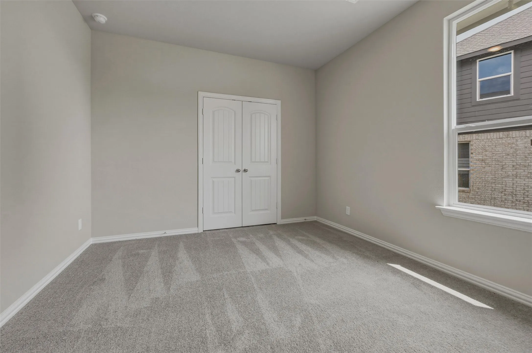Plush grey carpeting