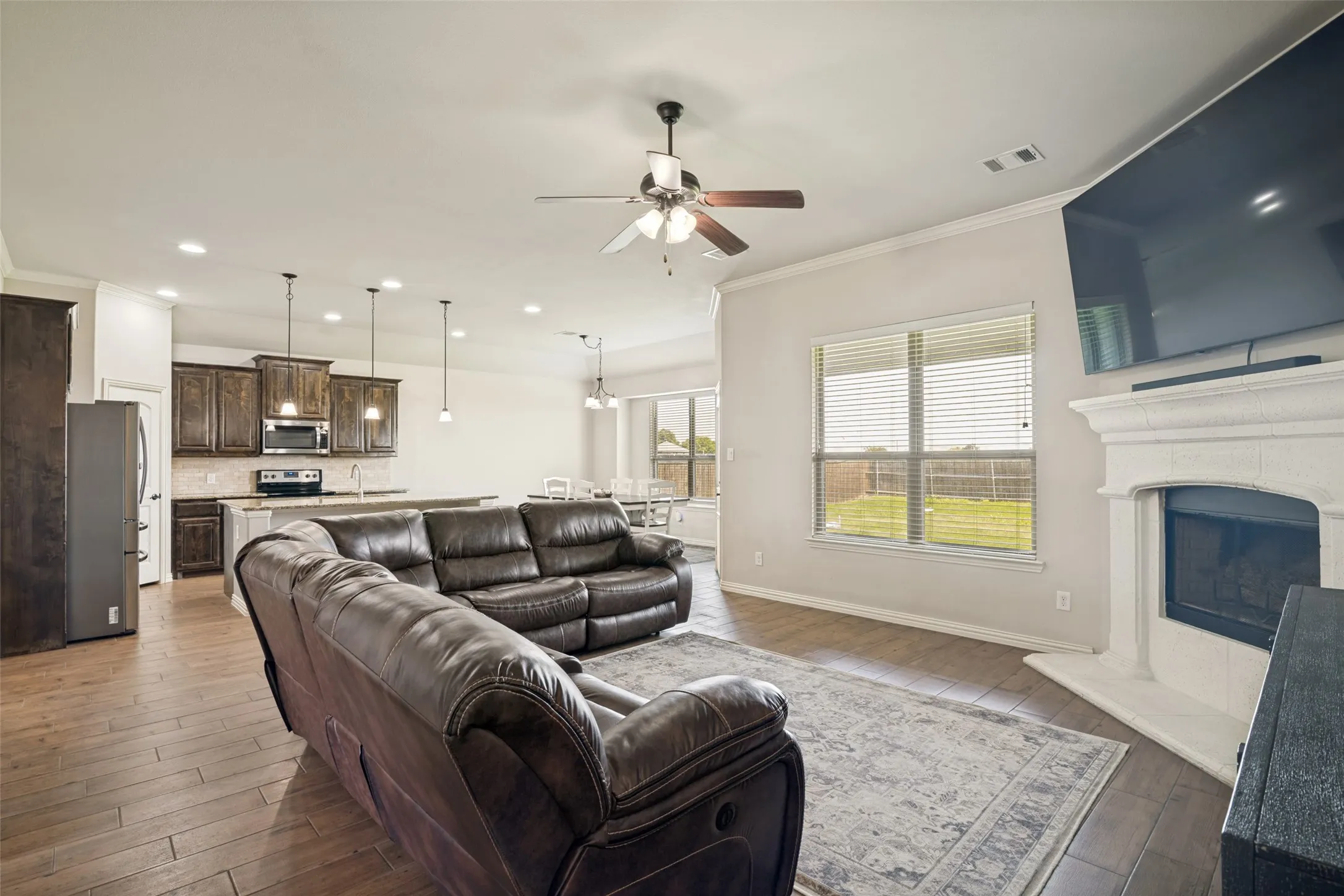 Single Family Residence For Sale in Collin County , 465 Collin Street, Nevada, Texas 75173, 3 Bedroom, 2 Bathroom, 2 Garage spaces, 1,881 Sqft, built in 2018, mls#21312630, Real Estate Agent in Nevada, Homes For Sale in Collin county, Homes For Sale in Nevada, Realtor in Nevada Texas, Real Estate Brokerage Independent Realty Texas, Luminita Cordes Realtor