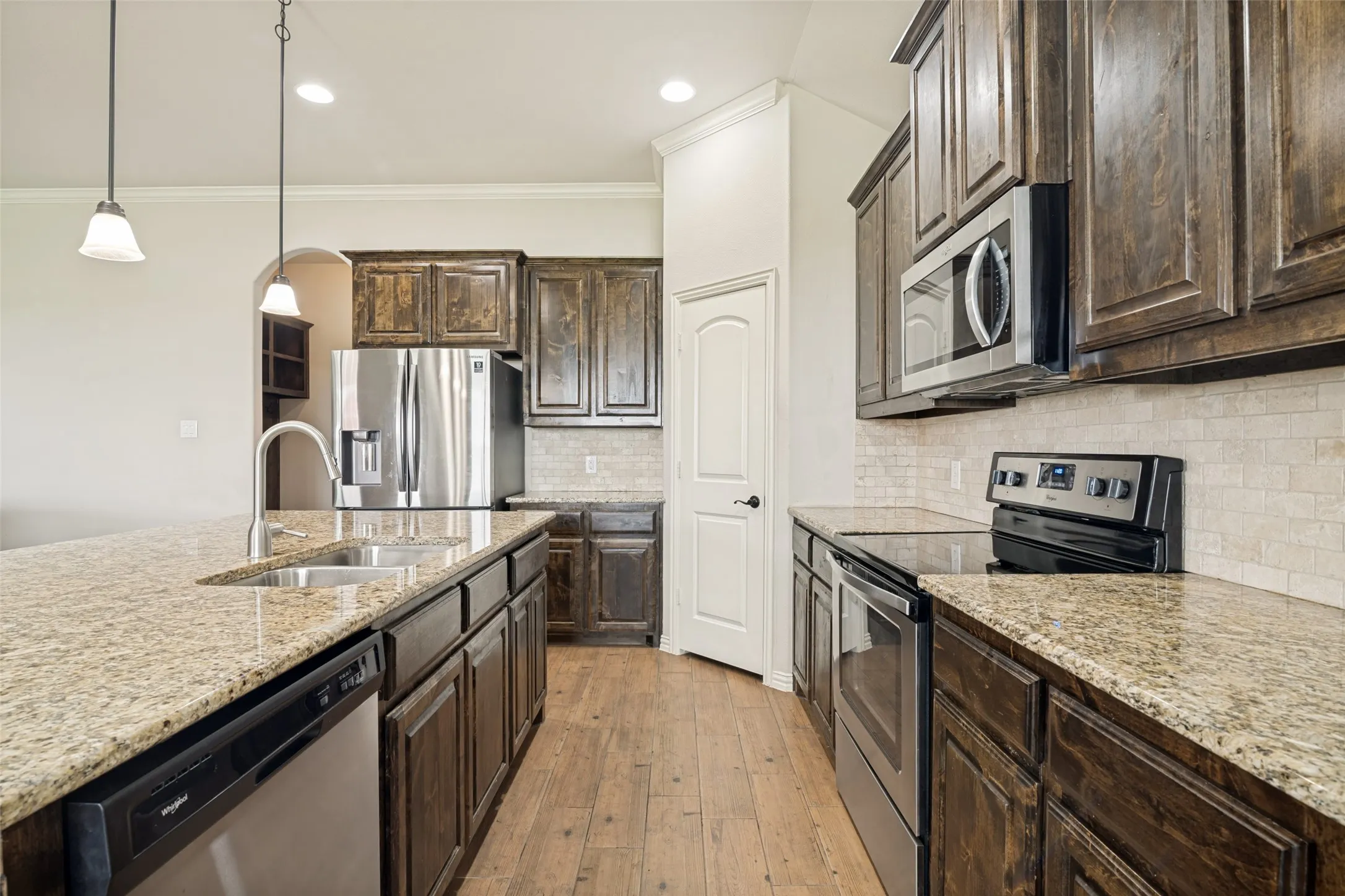 Single Family Residence For Sale in Collin County , 465 Collin Street, Nevada, Texas 75173, 3 Bedroom, 2 Bathroom, 2 Garage spaces, 1,881 Sqft, built in 2018, mls#21312630, Real Estate Agent in Nevada, Homes For Sale in Collin county, Homes For Sale in Nevada, Realtor in Nevada Texas, Real Estate Brokerage Independent Realty Texas, Luminita Cordes Realtor