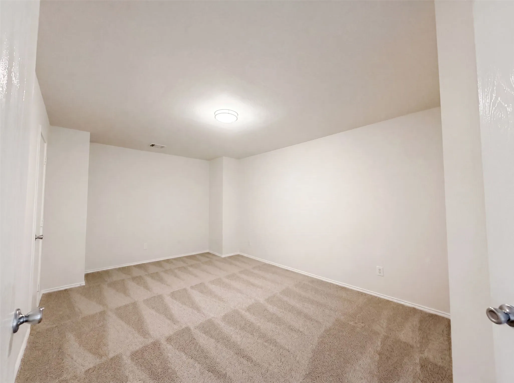 Single Family Residence For Sale in Collin County , 2014 Tanur Cascade Drive, Anna, Texas 75409, 4 Bedroom, 3 Bathroom, 2 Garage spaces, 2,709 Sqft, built in 2003, mls#21312646, Real Estate Agent in Anna, Homes For Sale in Collin county, Homes For Sale in Anna, Realtor in Anna Texas, Real Estate Brokerage Independent Realty Texas, Luminita Cordes Realtor