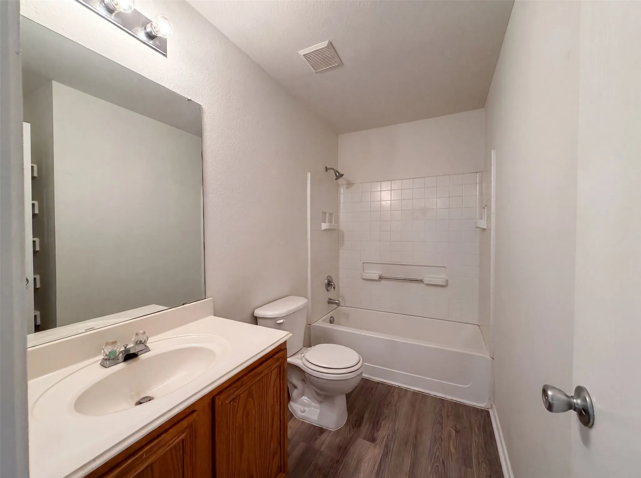 Single Family Residence For Sale in Collin County , 2014 Tanur Cascade Drive, Anna, Texas 75409, 4 Bedroom, 3 Bathroom, 2 Garage spaces, 2,709 Sqft, built in 2003, mls#21312646, Real Estate Agent in Anna, Homes For Sale in Collin county, Homes For Sale in Anna, Realtor in Anna Texas, Real Estate Brokerage Independent Realty Texas, Luminita Cordes Realtor