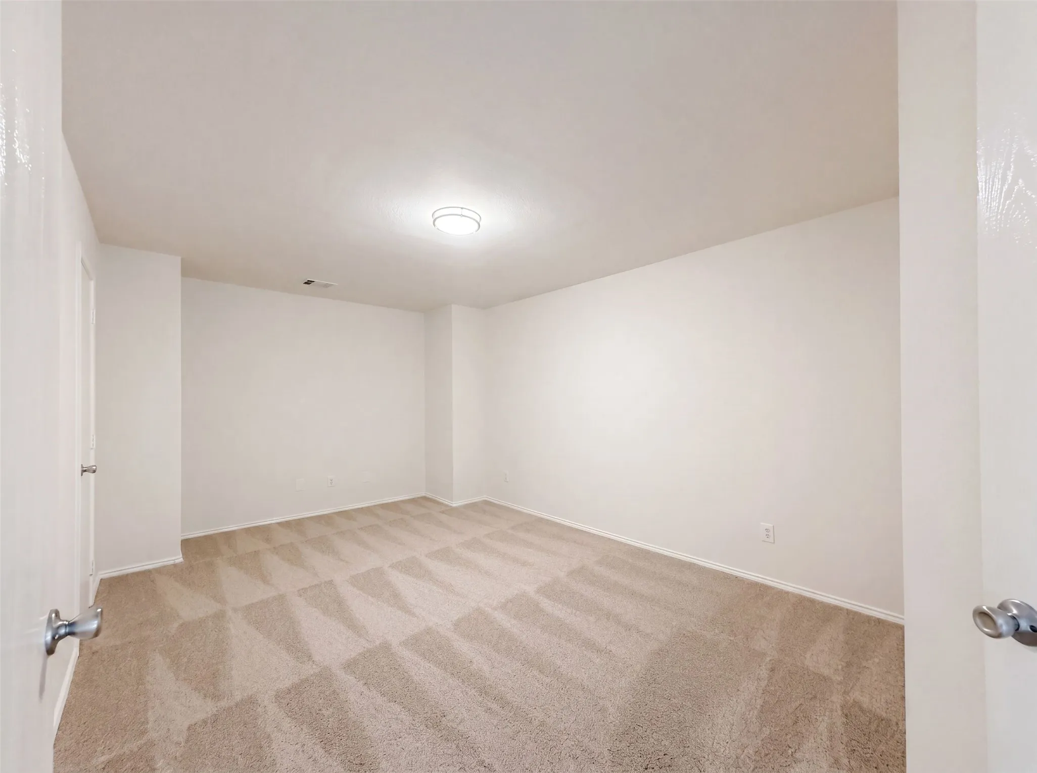 Single Family Residence For Sale in Collin County , 2014 Tanur Cascade Drive, Anna, Texas 75409, 4 Bedroom, 3 Bathroom, 2 Garage spaces, 2,709 Sqft, built in 2003, mls#21312646, Real Estate Agent in Anna, Homes For Sale in Collin county, Homes For Sale in Anna, Realtor in Anna Texas, Real Estate Brokerage Independent Realty Texas, Luminita Cordes Realtor
