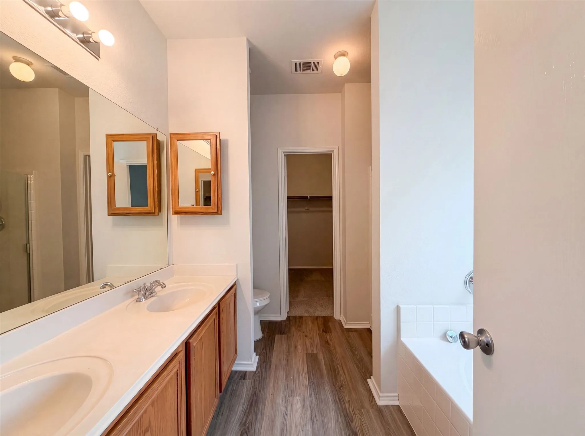 Single Family Residence For Sale in Collin County , 2014 Tanur Cascade Drive, Anna, Texas 75409, 4 Bedroom, 3 Bathroom, 2 Garage spaces, 2,709 Sqft, built in 2003, mls#21312646, Real Estate Agent in Anna, Homes For Sale in Collin county, Homes For Sale in Anna, Realtor in Anna Texas, Real Estate Brokerage Independent Realty Texas, Luminita Cordes Realtor
