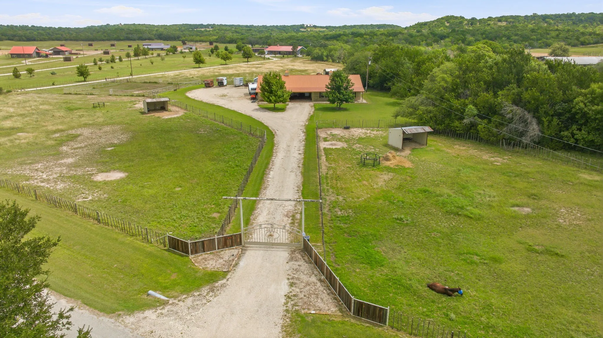 Single Family Residence For Sale in Erath County , 2400 Horsemans Drive, Stephenville, Texas 76401, 3 Bedroom, 3 Bathroom, Garage spaces, 1,756 Sqft, built in 2008, mls#21306202, Real Estate Agent in Stephenville, Homes For Sale in Erath county, Homes For Sale in Stephenville, Realtor in Stephenville Texas, Real Estate Brokerage Independent Realty Texas, Luminita Cordes Realtor