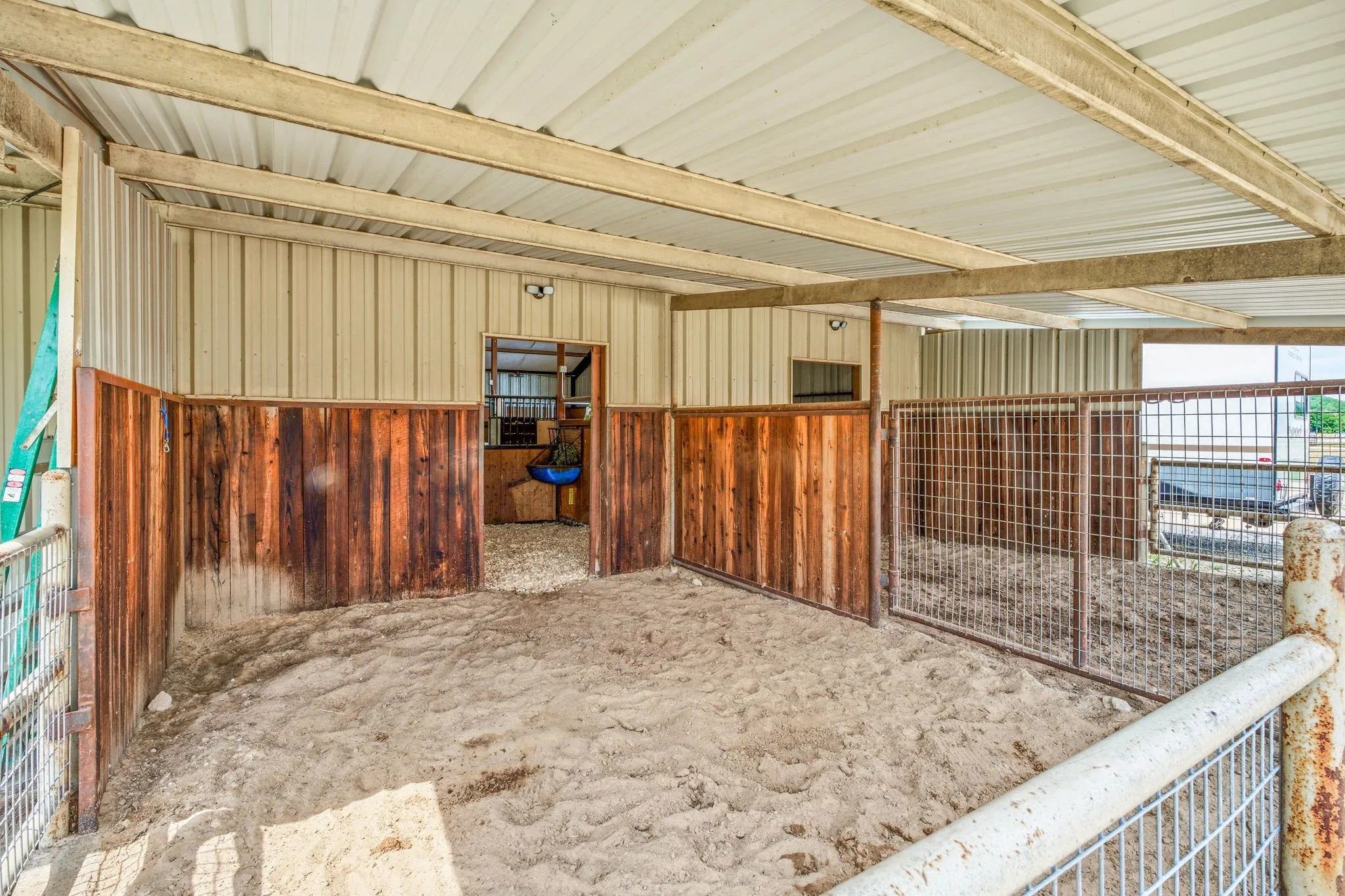 Single Family Residence For Sale in Erath County , 2400 Horsemans Drive, Stephenville, Texas 76401, 3 Bedroom, 3 Bathroom, Garage spaces, 1,756 Sqft, built in 2008, mls#21306202, Real Estate Agent in Stephenville, Homes For Sale in Erath county, Homes For Sale in Stephenville, Realtor in Stephenville Texas, Real Estate Brokerage Independent Realty Texas, Luminita Cordes Realtor