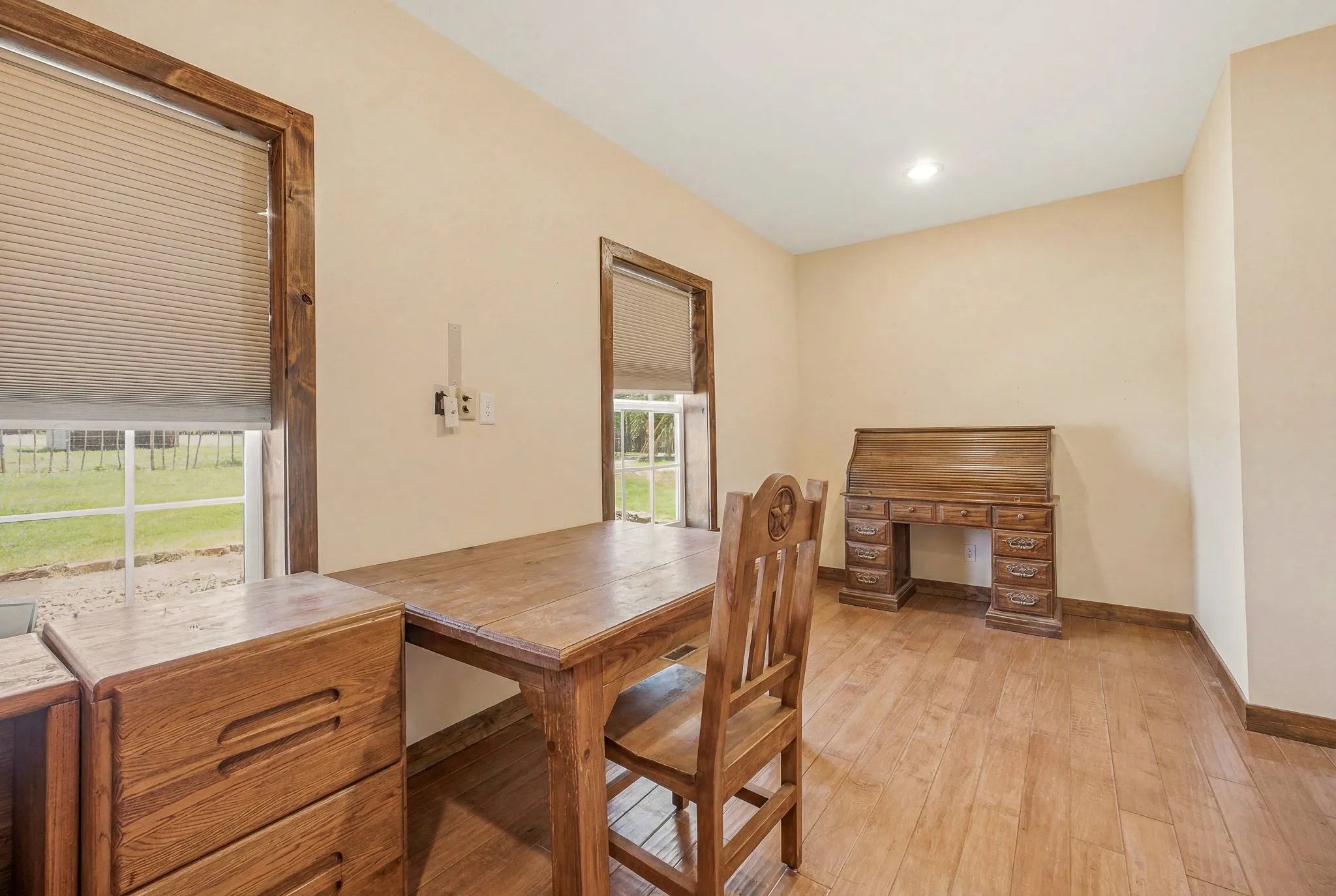 Single Family Residence For Sale in Erath County , 2400 Horsemans Drive, Stephenville, Texas 76401, 3 Bedroom, 3 Bathroom, Garage spaces, 1,756 Sqft, built in 2008, mls#21306202, Real Estate Agent in Stephenville, Homes For Sale in Erath county, Homes For Sale in Stephenville, Realtor in Stephenville Texas, Real Estate Brokerage Independent Realty Texas, Luminita Cordes Realtor
