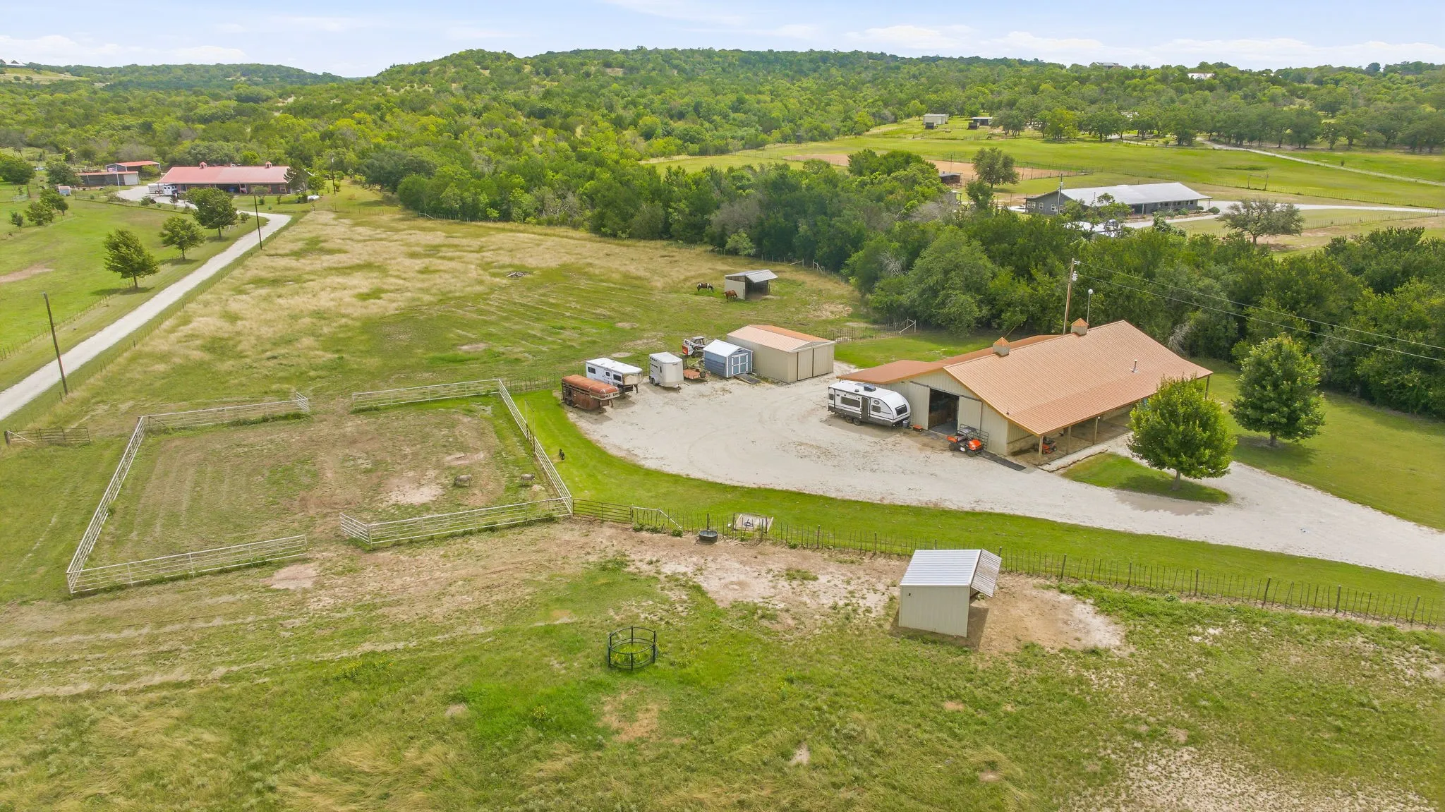 Single Family Residence For Sale in Erath County , 2400 Horsemans Drive, Stephenville, Texas 76401, 3 Bedroom, 3 Bathroom, Garage spaces, 1,756 Sqft, built in 2008, mls#21306202, Real Estate Agent in Stephenville, Homes For Sale in Erath county, Homes For Sale in Stephenville, Realtor in Stephenville Texas, Real Estate Brokerage Independent Realty Texas, Luminita Cordes Realtor