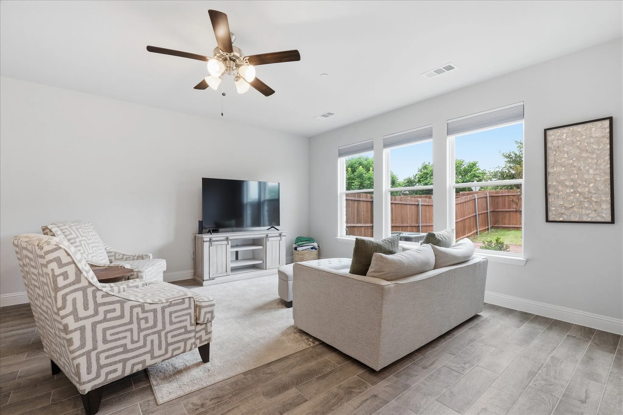 Townhouse For Sale in Denton County , 600 Hutchinson Lane, Lewisville, Texas 75077, 3 Bedroom, 3 Bathroom, 2 Garage spaces, 1,936 Sqft, built in 2022, mls#21310829, Real Estate Agent in Lewisville, Homes For Sale in Denton county, Homes For Sale in Lewisville, Realtor in Lewisville Texas, Real Estate Brokerage Independent Realty Texas, Luminita Cordes Realtor