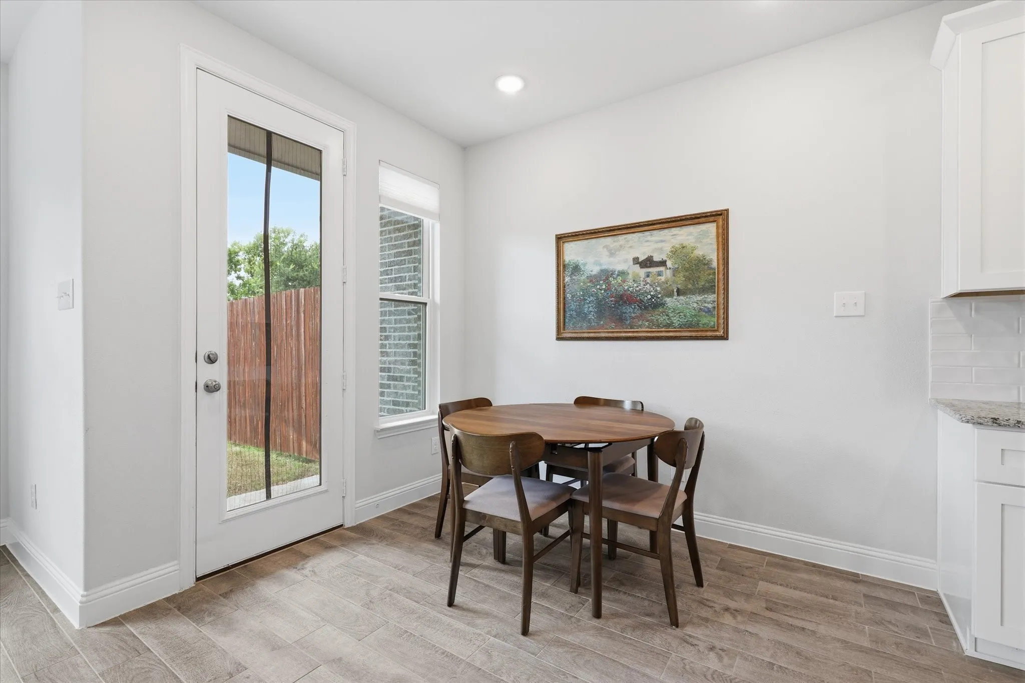 Townhouse For Sale in Denton County , 600 Hutchinson Lane, Lewisville, Texas 75077, 3 Bedroom, 3 Bathroom, 2 Garage spaces, 1,936 Sqft, built in 2022, mls#21310829, Real Estate Agent in Lewisville, Homes For Sale in Denton county, Homes For Sale in Lewisville, Realtor in Lewisville Texas, Real Estate Brokerage Independent Realty Texas, Luminita Cordes Realtor