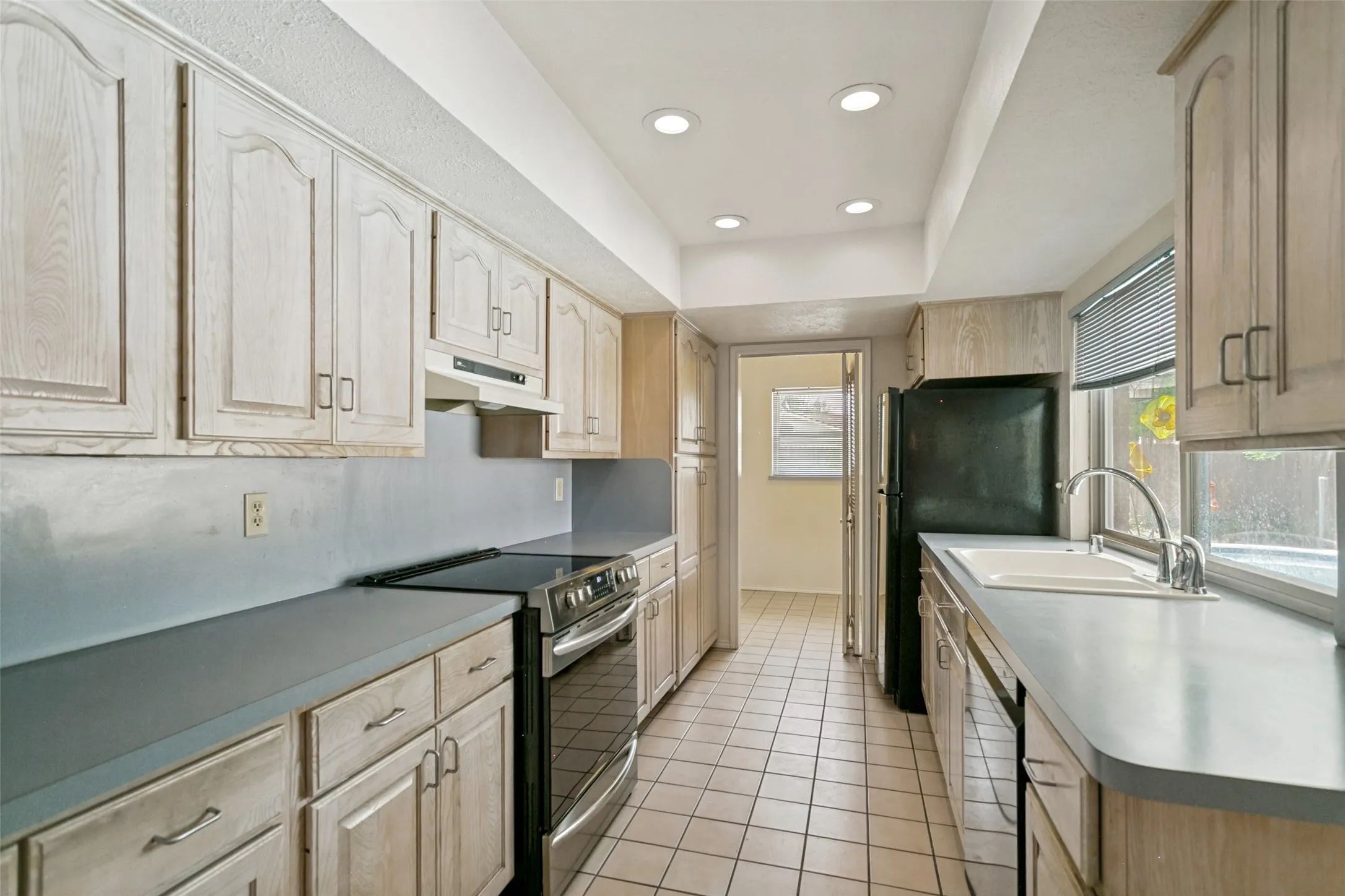Single Family Residence For Sale in Collin County , 1401 Windy Meadow Drive, Plano, Texas 75023, 4 Bedroom, 2 Bathroom, Garage spaces, 2,550 Sqft, built in 1974, mls#21312241, Real Estate Agent in Plano, Homes For Sale in Collin county, Homes For Sale in Plano, Realtor in Plano Texas, Real Estate Brokerage Independent Realty Texas, Luminita Cordes Realtor
