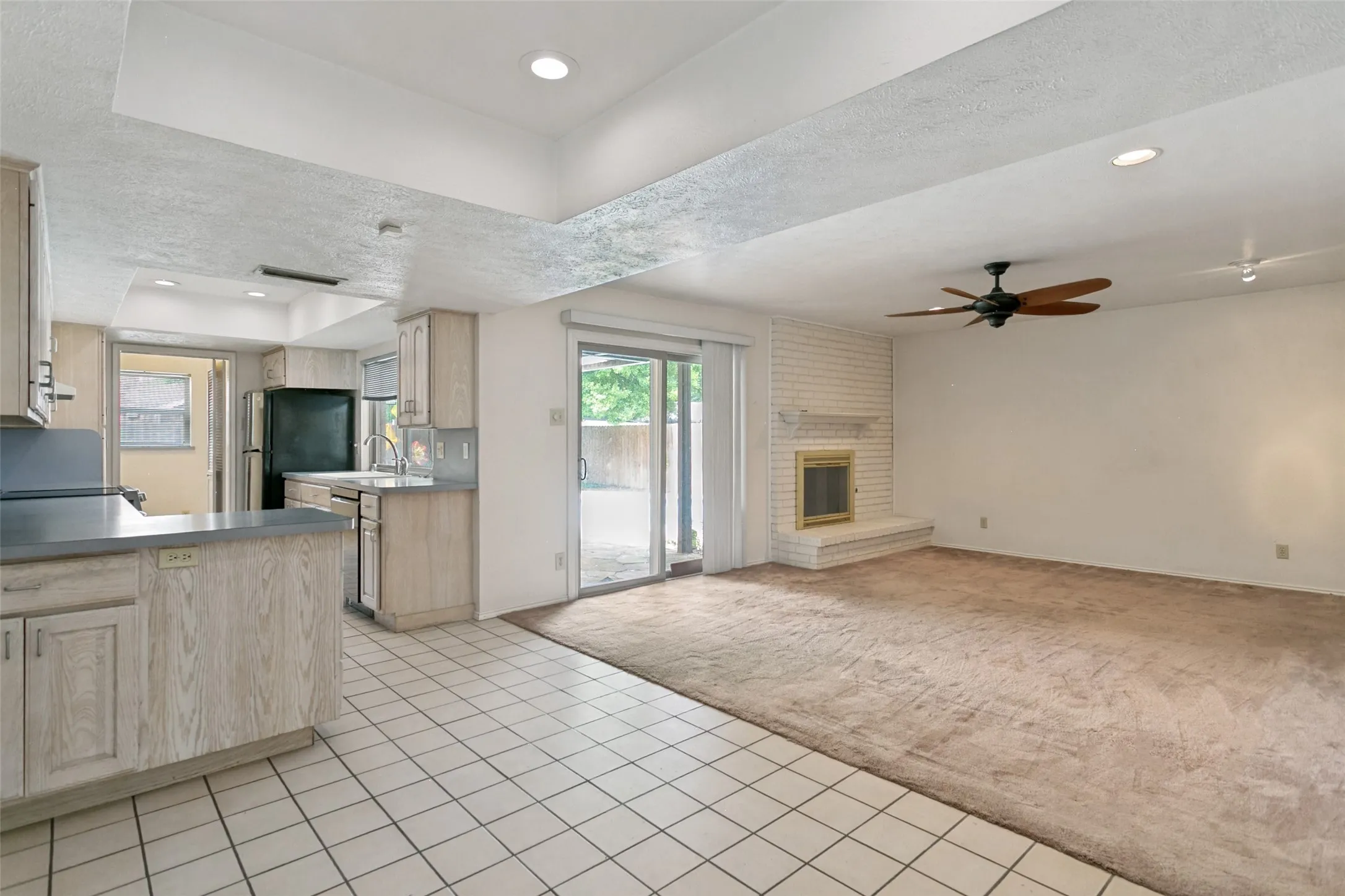 Single Family Residence For Sale in Collin County , 1401 Windy Meadow Drive, Plano, Texas 75023, 4 Bedroom, 2 Bathroom, Garage spaces, 2,550 Sqft, built in 1974, mls#21312241, Real Estate Agent in Plano, Homes For Sale in Collin county, Homes For Sale in Plano, Realtor in Plano Texas, Real Estate Brokerage Independent Realty Texas, Luminita Cordes Realtor