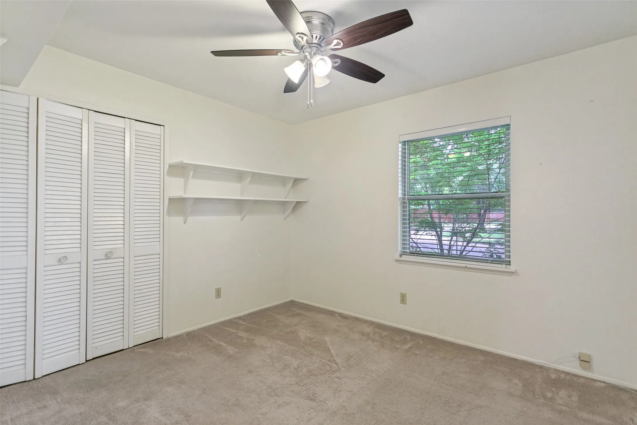 Single Family Residence For Sale in Collin County , 1401 Windy Meadow Drive, Plano, Texas 75023, 4 Bedroom, 2 Bathroom, Garage spaces, 2,550 Sqft, built in 1974, mls#21312241, Real Estate Agent in Plano, Homes For Sale in Collin county, Homes For Sale in Plano, Realtor in Plano Texas, Real Estate Brokerage Independent Realty Texas, Luminita Cordes Realtor