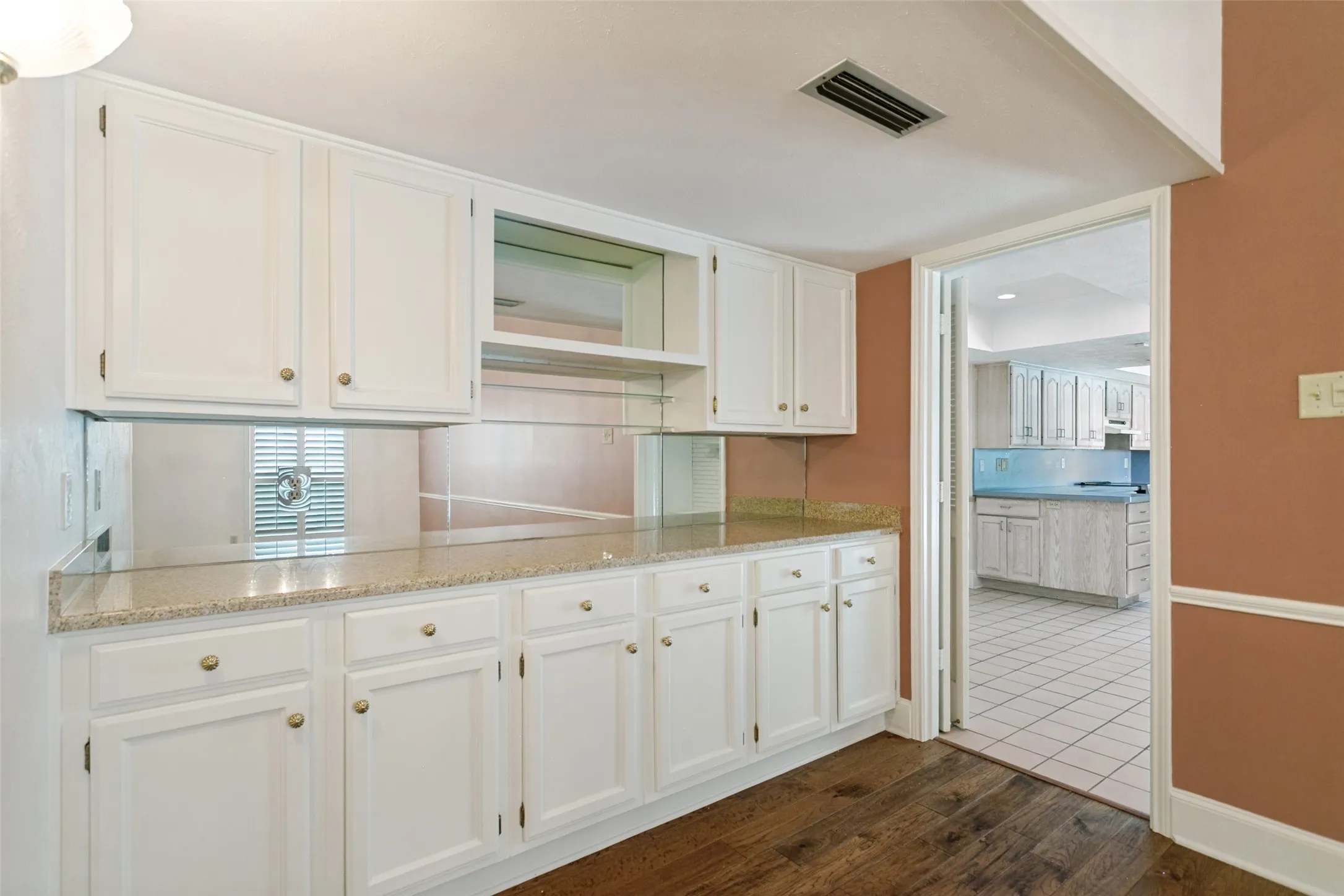 Single Family Residence For Sale in Collin County , 1401 Windy Meadow Drive, Plano, Texas 75023, 4 Bedroom, 2 Bathroom, Garage spaces, 2,550 Sqft, built in 1974, mls#21312241, Real Estate Agent in Plano, Homes For Sale in Collin county, Homes For Sale in Plano, Realtor in Plano Texas, Real Estate Brokerage Independent Realty Texas, Luminita Cordes Realtor