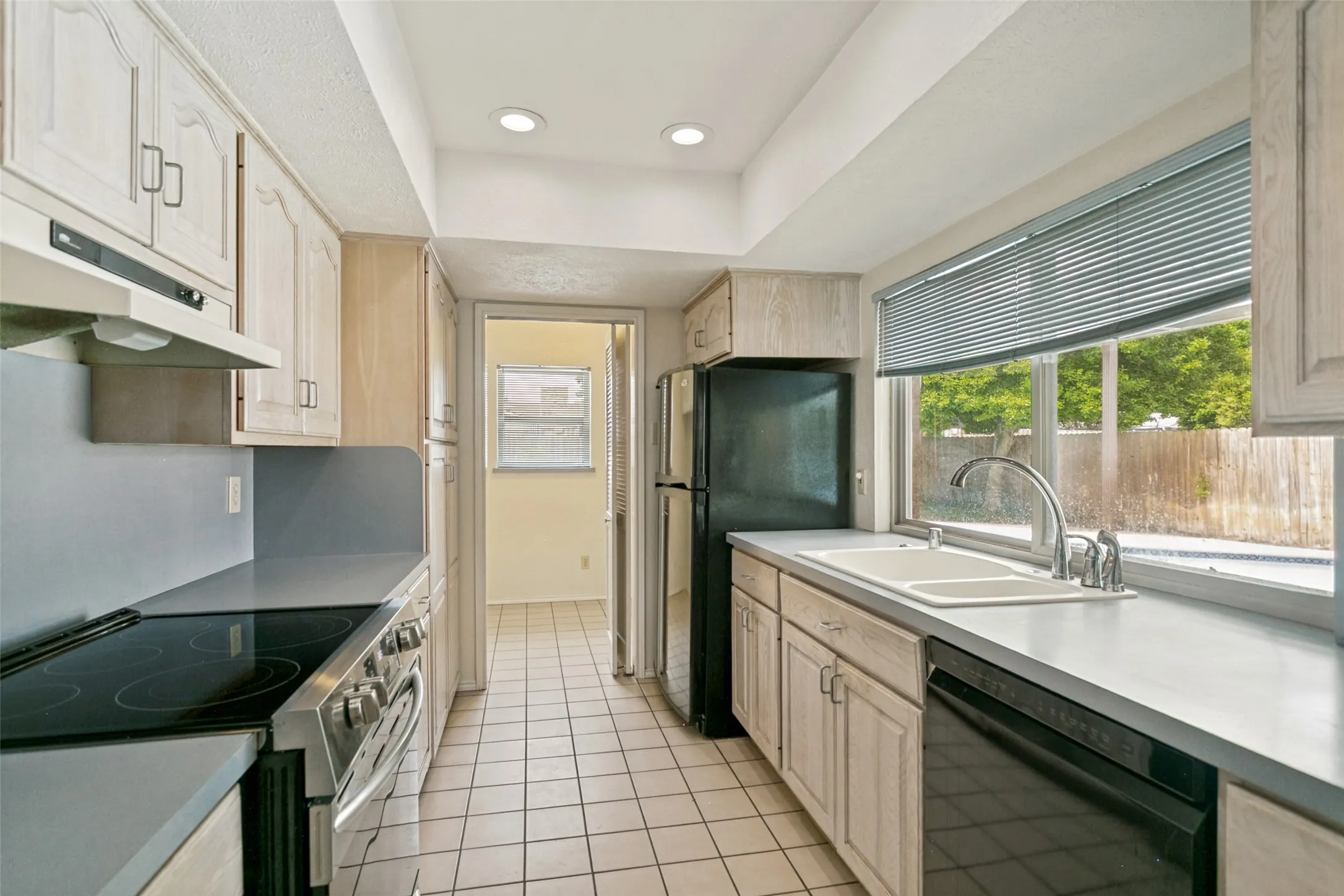 Single Family Residence For Sale in Collin County , 1401 Windy Meadow Drive, Plano, Texas 75023, 4 Bedroom, 2 Bathroom, Garage spaces, 2,550 Sqft, built in 1974, mls#21312241, Real Estate Agent in Plano, Homes For Sale in Collin county, Homes For Sale in Plano, Realtor in Plano Texas, Real Estate Brokerage Independent Realty Texas, Luminita Cordes Realtor