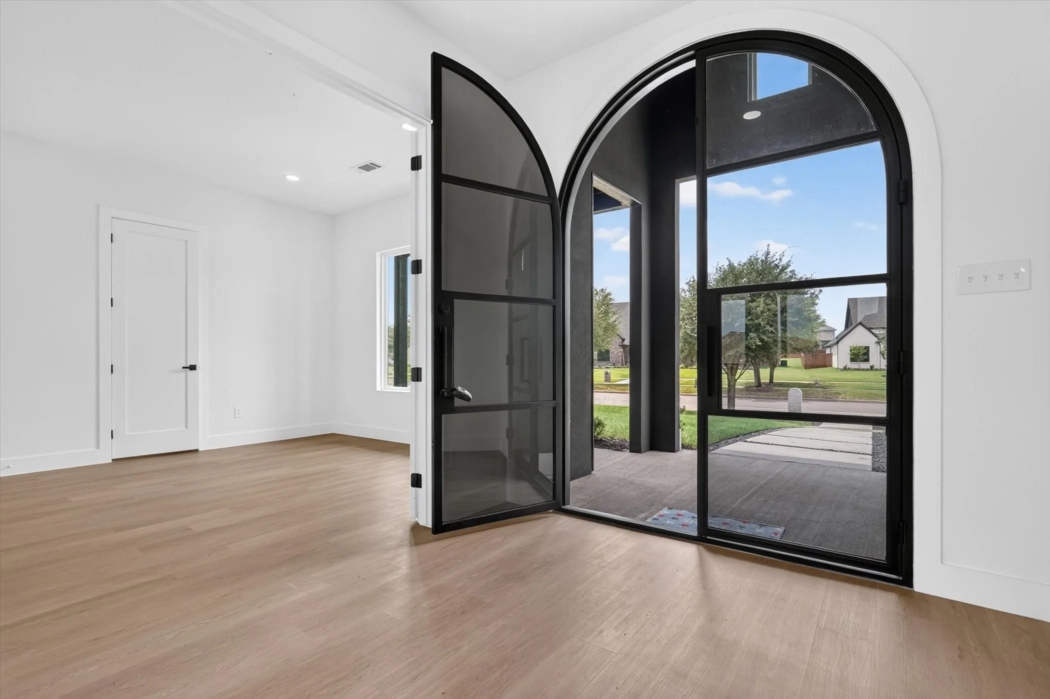Single Family Residence For Sale in Kaufman County , 1008 Devonshire Drive N, Forney, Texas 75126, 5 Bedroom, 4 Bathroom, 2 Garage spaces, 3,272 Sqft, built in 2026, mls#21309607, Real Estate Agent in Forney, Homes For Sale in Kaufman county, Homes For Sale in Forney, Realtor in Forney Texas, Real Estate Brokerage Independent Realty Texas, Luminita Cordes Realtor