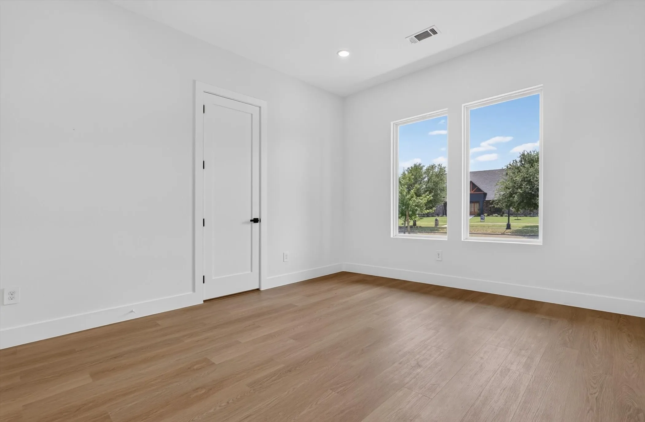 Single Family Residence For Sale in Kaufman County , 1008 Devonshire Drive N, Forney, Texas 75126, 5 Bedroom, 4 Bathroom, 2 Garage spaces, 3,272 Sqft, built in 2026, mls#21309607, Real Estate Agent in Forney, Homes For Sale in Kaufman county, Homes For Sale in Forney, Realtor in Forney Texas, Real Estate Brokerage Independent Realty Texas, Luminita Cordes Realtor