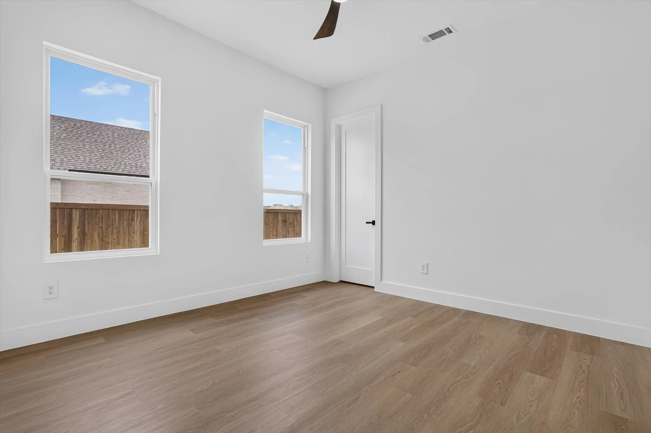 Single Family Residence For Sale in Kaufman County , 1008 Devonshire Drive N, Forney, Texas 75126, 5 Bedroom, 4 Bathroom, 2 Garage spaces, 3,272 Sqft, built in 2026, mls#21309607, Real Estate Agent in Forney, Homes For Sale in Kaufman county, Homes For Sale in Forney, Realtor in Forney Texas, Real Estate Brokerage Independent Realty Texas, Luminita Cordes Realtor