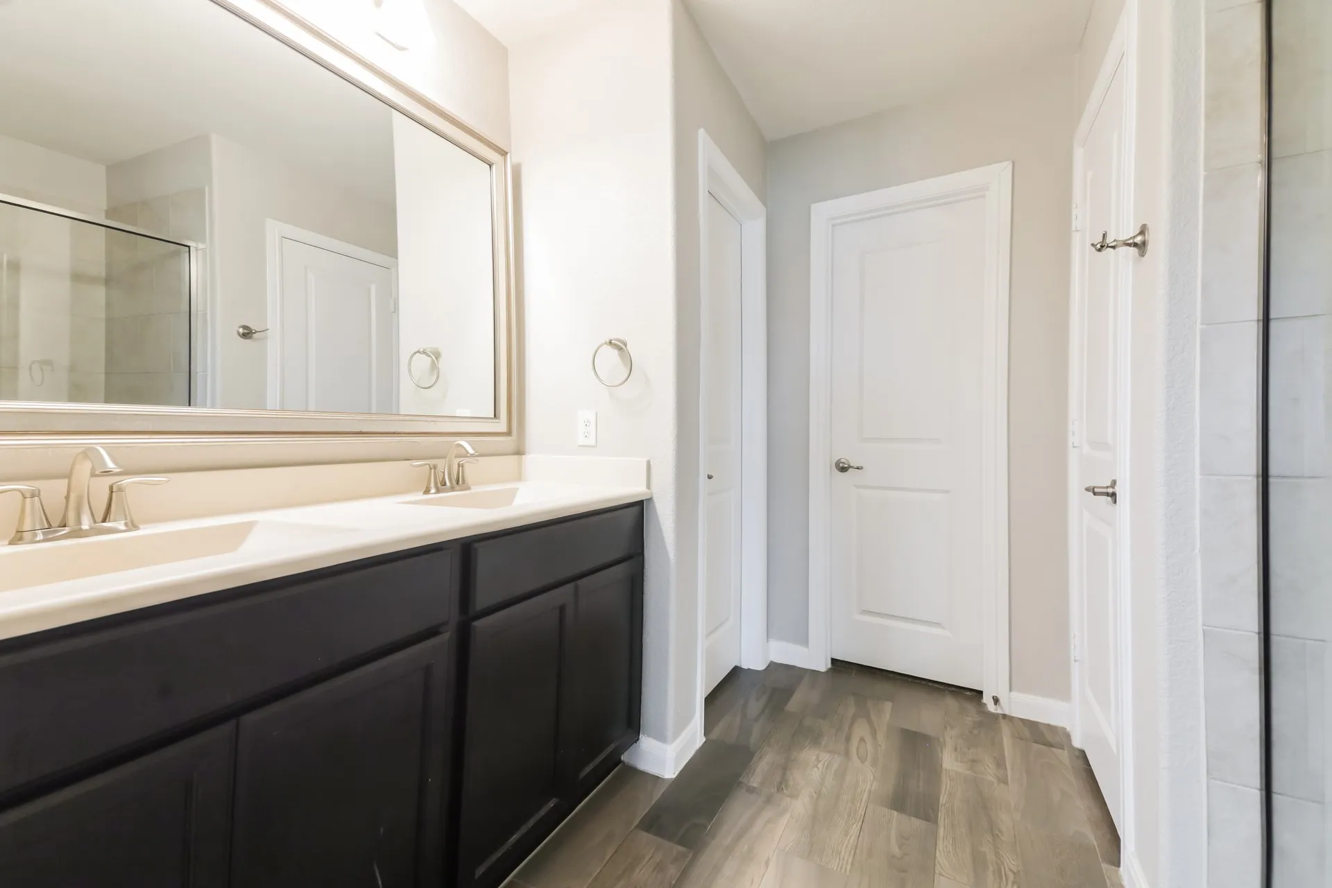 Single Family Residence For Sale in Kaufman County , 116 Caddo Lake Court, Forney, Texas 75126, 3 Bedroom, 3 Bathroom, 2 Garage spaces, 2,296 Sqft, built in 2018, mls#21311089, Real Estate Agent in Forney, Homes For Sale in Kaufman county, Homes For Sale in Forney, Realtor in Forney Texas, Real Estate Brokerage Independent Realty Texas, Luminita Cordes Realtor