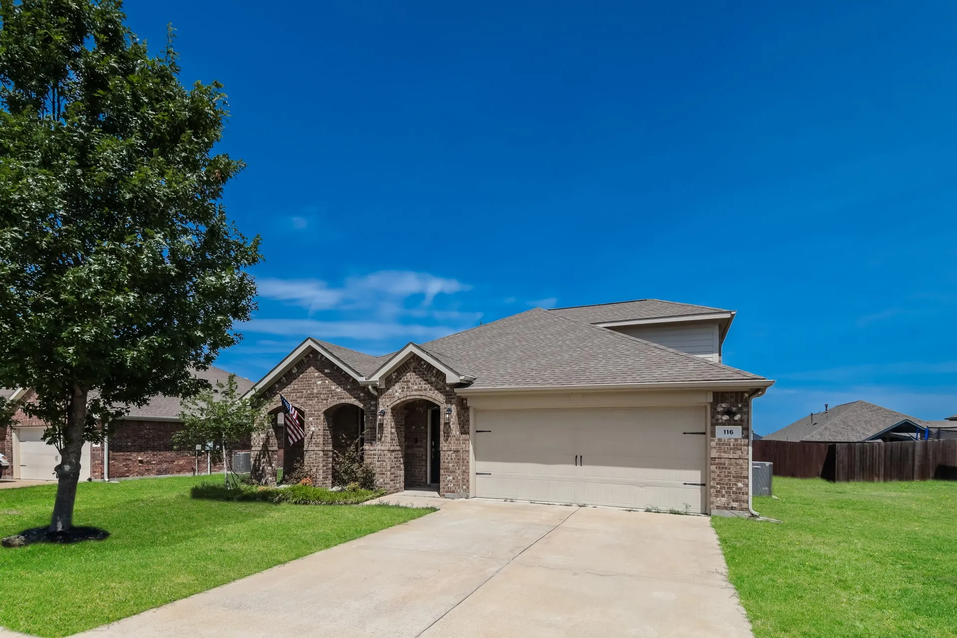 Single Family Residence For Sale in Kaufman County , 116 Caddo Lake Court, Forney, Texas 75126, 3 Bedroom, 3 Bathroom, 2 Garage spaces, 2,296 Sqft, built in 2018, mls#21311089, Real Estate Agent in Forney, Homes For Sale in Kaufman county, Homes For Sale in Forney, Realtor in Forney Texas, Real Estate Brokerage Independent Realty Texas, Luminita Cordes Realtor