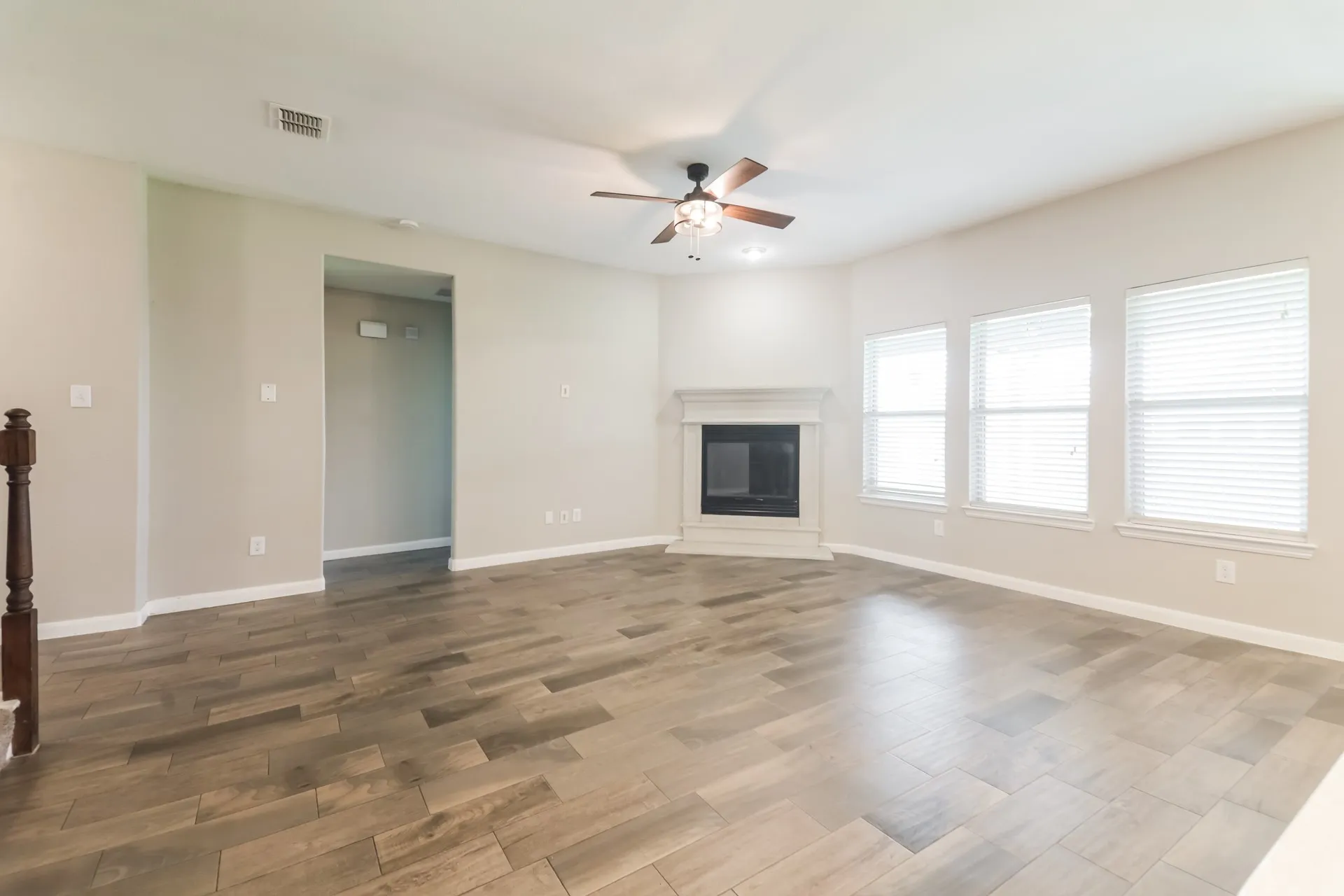 Single Family Residence For Sale in Kaufman County , 116 Caddo Lake Court, Forney, Texas 75126, 3 Bedroom, 3 Bathroom, 2 Garage spaces, 2,296 Sqft, built in 2018, mls#21311089, Real Estate Agent in Forney, Homes For Sale in Kaufman county, Homes For Sale in Forney, Realtor in Forney Texas, Real Estate Brokerage Independent Realty Texas, Luminita Cordes Realtor