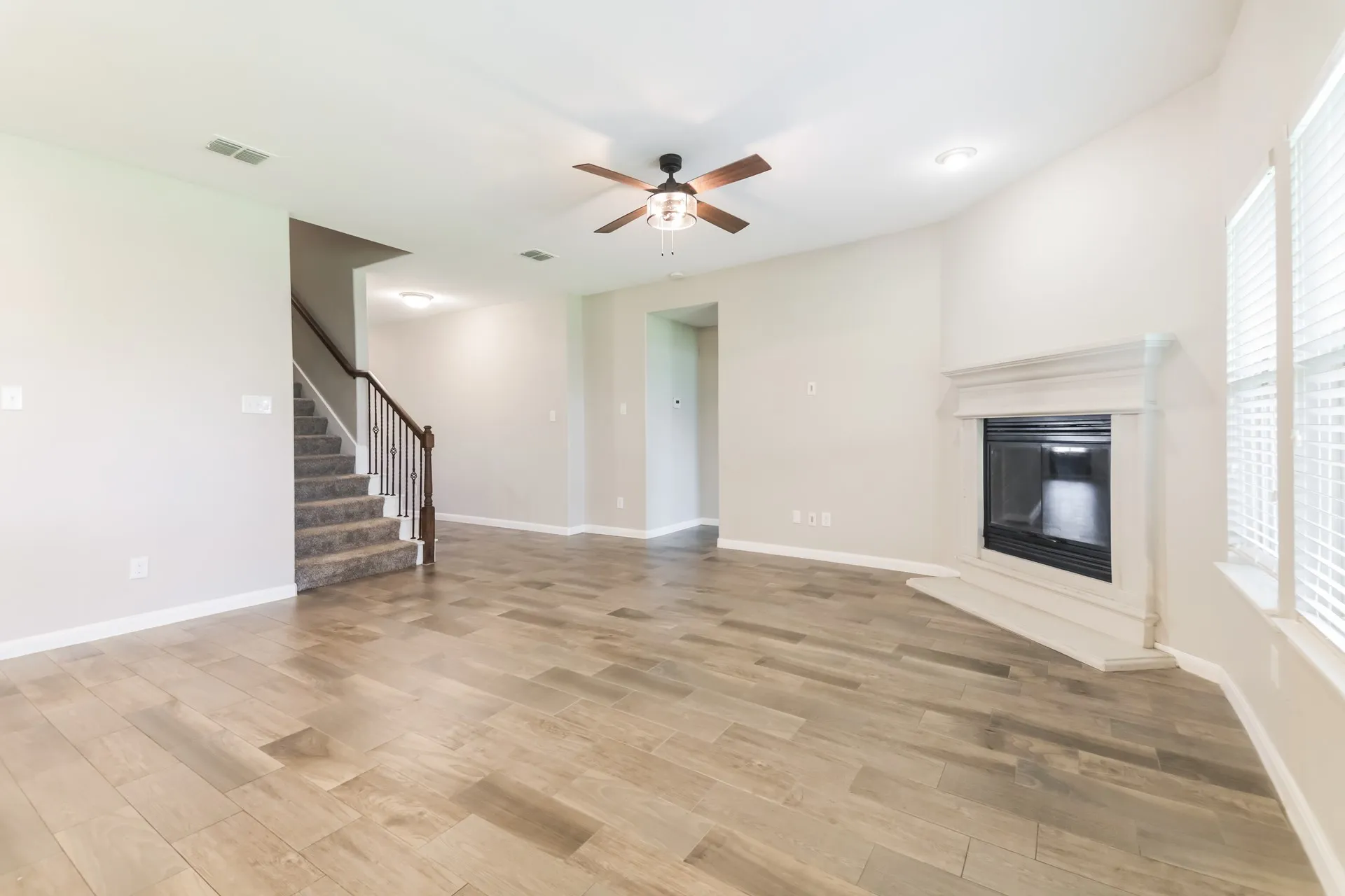 Single Family Residence For Sale in Kaufman County , 116 Caddo Lake Court, Forney, Texas 75126, 3 Bedroom, 3 Bathroom, 2 Garage spaces, 2,296 Sqft, built in 2018, mls#21311089, Real Estate Agent in Forney, Homes For Sale in Kaufman county, Homes For Sale in Forney, Realtor in Forney Texas, Real Estate Brokerage Independent Realty Texas, Luminita Cordes Realtor