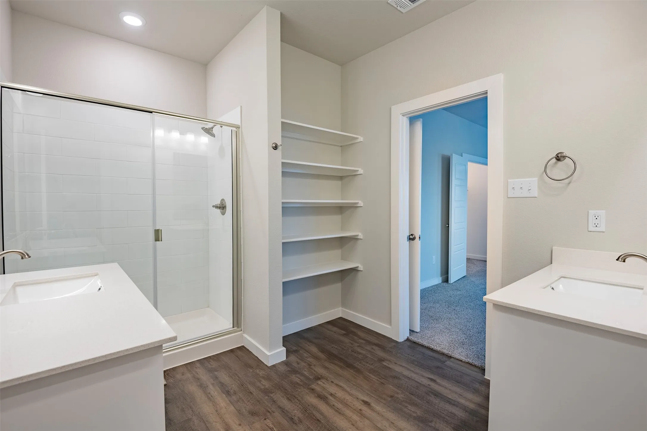 Duplex For Rent in Ellis County , 640 Wheatfield Drive, Venus, Texas 76084, 4 Bedroom, 3 Bathroom, 2 Garage spaces, 1,926 Sqft, built in 2023, mls#21312696, Real Estate Agent in Venus, Homes For Rent in Ellis county, Homes For Rent in Venus, Realtor in Venus Texas, Real Estate Brokerage Independent Realty Texas, Luminita Cordes Realtor