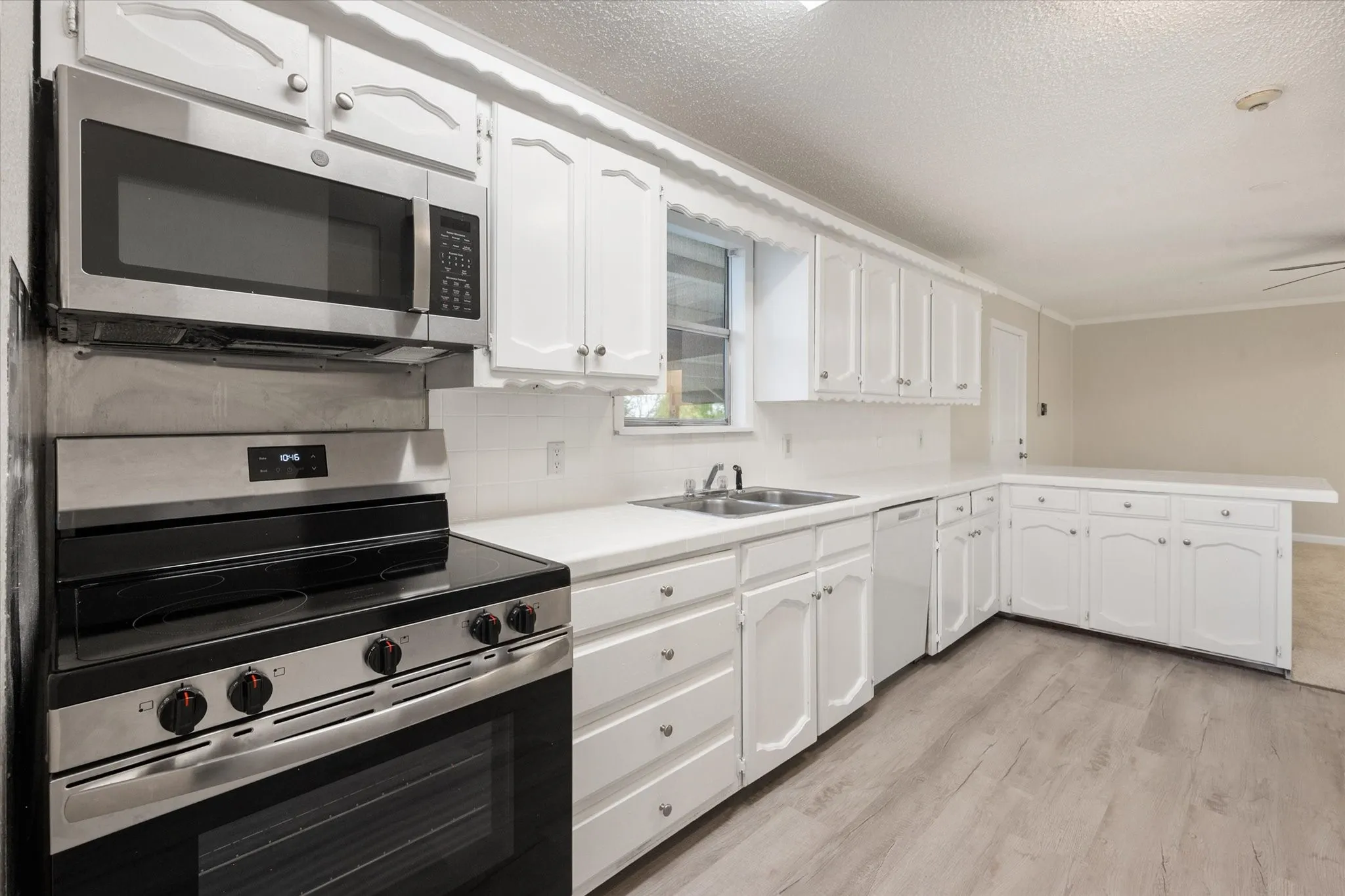 Single Family Residence For Sale in Navarro County , 5835 County Road 2091, Corsicana, Texas 75110, 5 Bedroom, 3 Bathroom, Garage spaces, 2,679 Sqft, built in 1979, mls#21301242, Real Estate Agent in Corsicana, Homes For Sale in Navarro county, Homes For Sale in Corsicana, Realtor in Corsicana Texas, Real Estate Brokerage Independent Realty Texas, Luminita Cordes Realtor