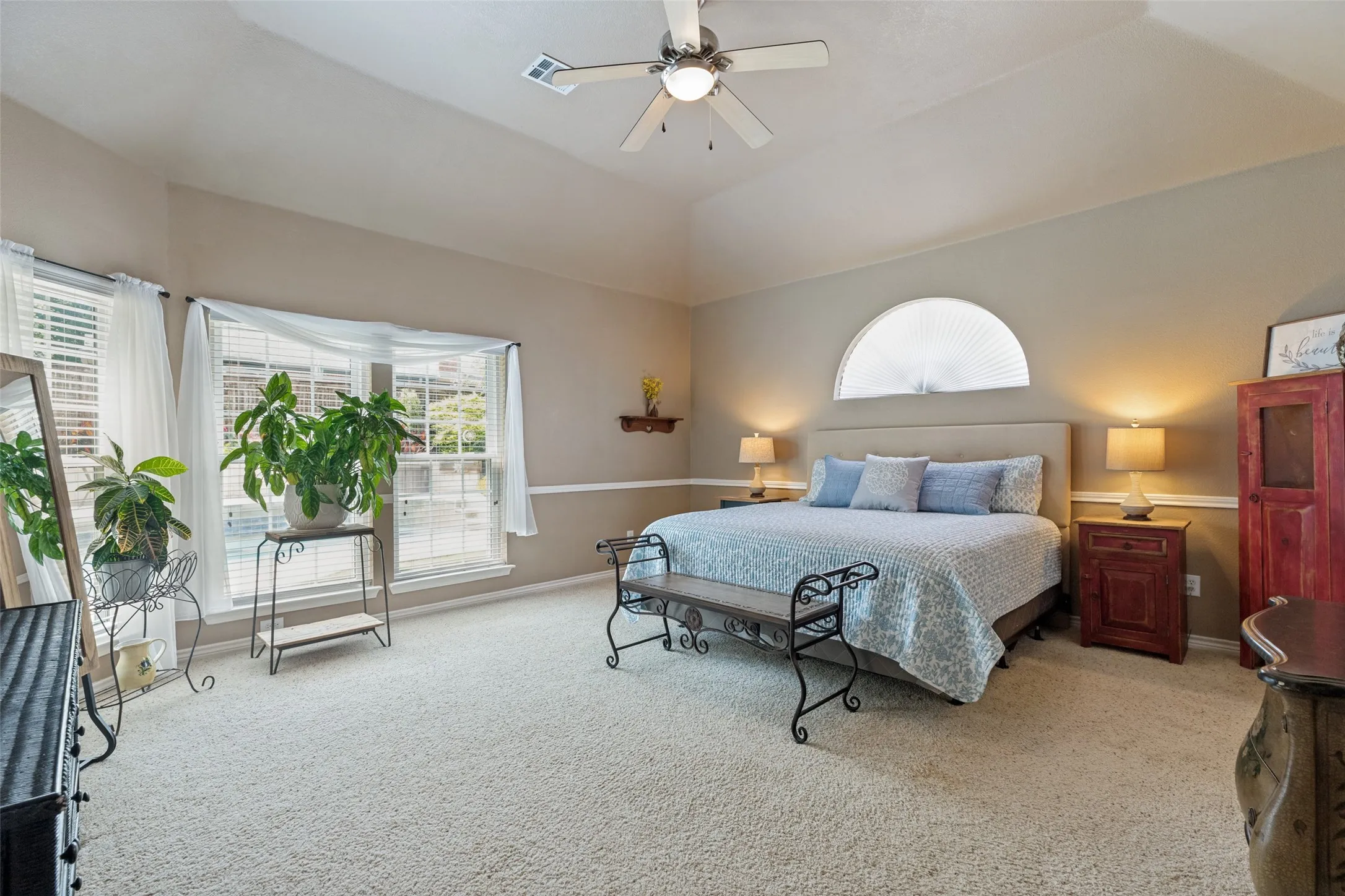Single Family Residence For Sale in Collin County , 2716 Parkside Lane, Mc Kinney, Texas 75072, 5 Bedroom, 4 Bathroom, 2 Garage spaces, 3,527 Sqft, built in 1999, mls#21312139, Real Estate Agent in Mc Kinney, Homes For Sale in Collin county, Homes For Sale in Mc Kinney, Realtor in Mc Kinney Texas, Real Estate Brokerage Independent Realty Texas, Luminita Cordes Realtor