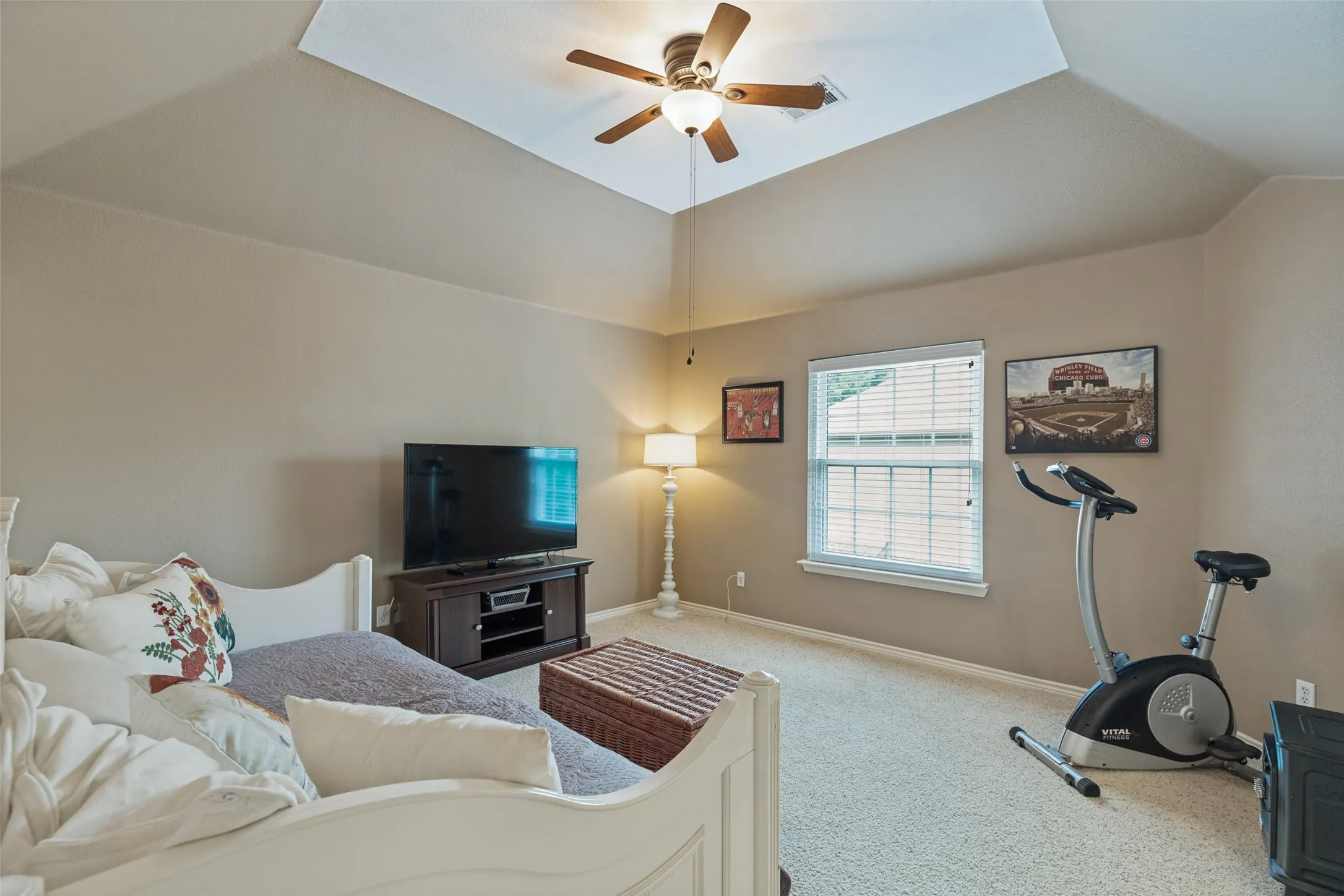 Single Family Residence For Sale in Collin County , 2716 Parkside Lane, Mc Kinney, Texas 75072, 5 Bedroom, 4 Bathroom, 2 Garage spaces, 3,527 Sqft, built in 1999, mls#21312139, Real Estate Agent in Mc Kinney, Homes For Sale in Collin county, Homes For Sale in Mc Kinney, Realtor in Mc Kinney Texas, Real Estate Brokerage Independent Realty Texas, Luminita Cordes Realtor