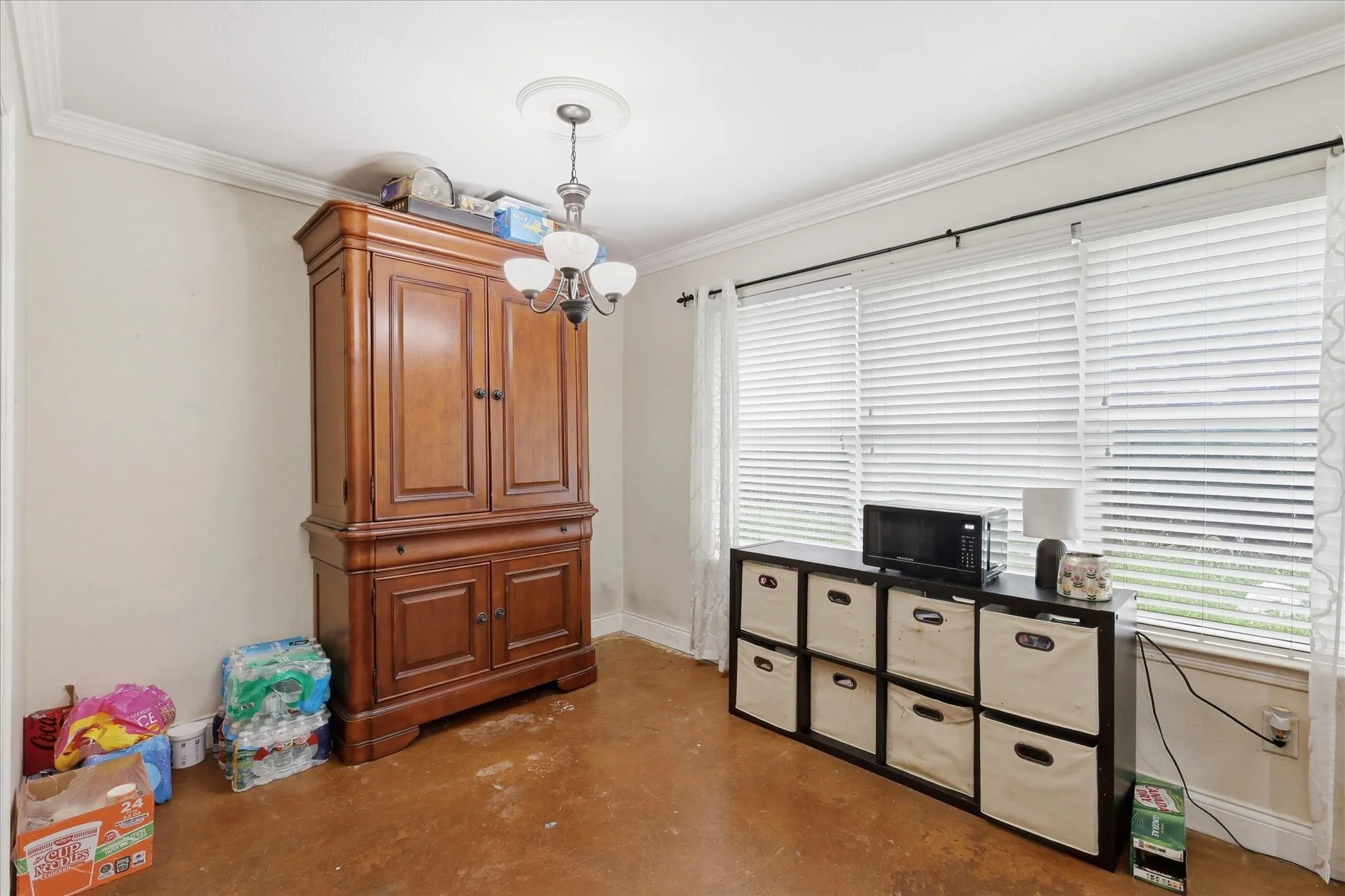 Single Family Residence For Sale in Tarrant County , 5002 Bayberry Drive, Arlington, Texas 76017, 3 Bedroom, 2 Bathroom, 2 Garage spaces, 1,775 Sqft, built in 2002, mls#21303978, Real Estate Agent in Arlington, Homes For Sale in Tarrant county, Homes For Sale in Arlington, Realtor in Arlington Texas, Real Estate Brokerage Independent Realty Texas, Luminita Cordes Realtor