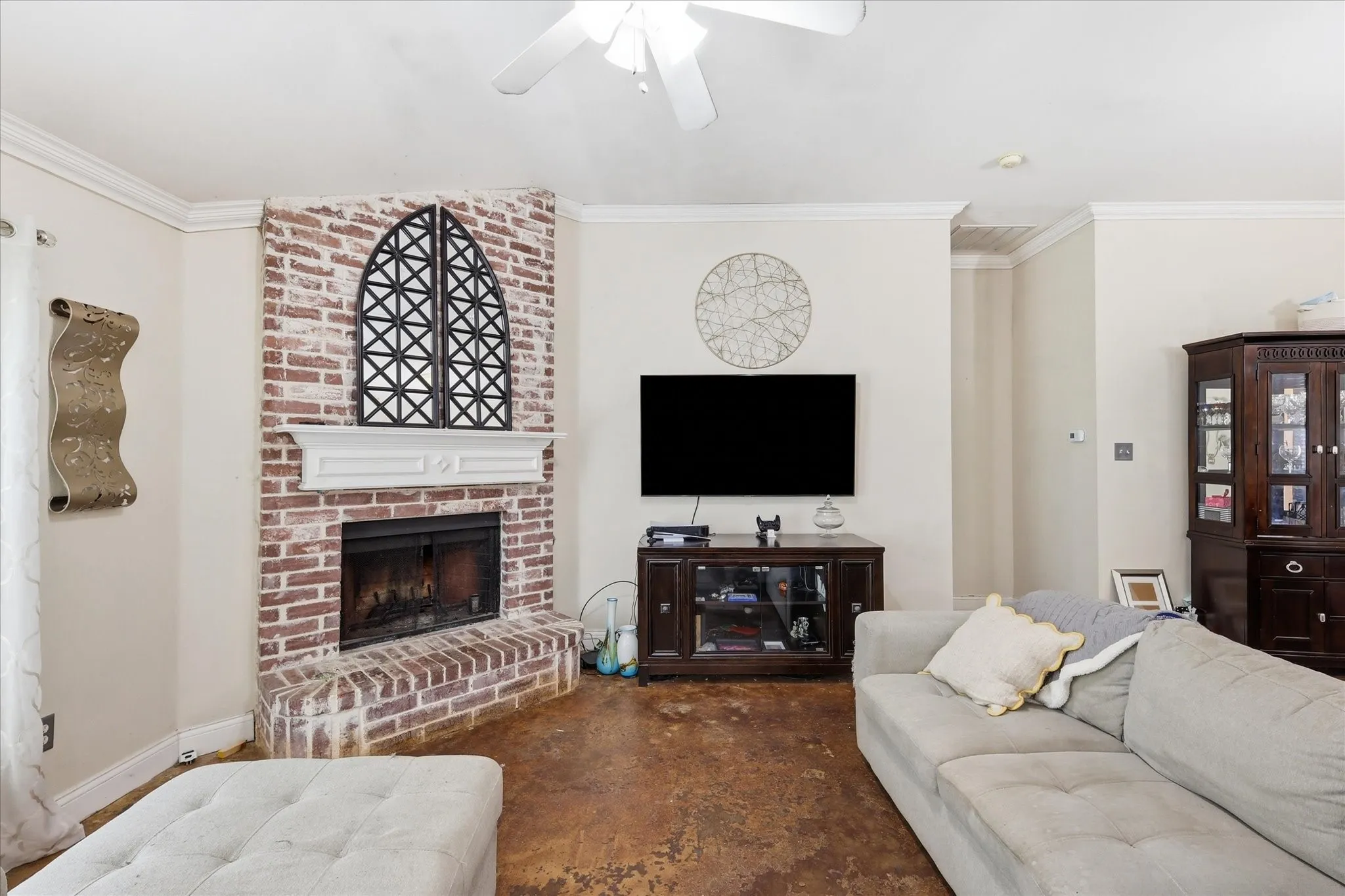 Single Family Residence For Sale in Tarrant County , 5002 Bayberry Drive, Arlington, Texas 76017, 3 Bedroom, 2 Bathroom, 2 Garage spaces, 1,775 Sqft, built in 2002, mls#21303978, Real Estate Agent in Arlington, Homes For Sale in Tarrant county, Homes For Sale in Arlington, Realtor in Arlington Texas, Real Estate Brokerage Independent Realty Texas, Luminita Cordes Realtor
