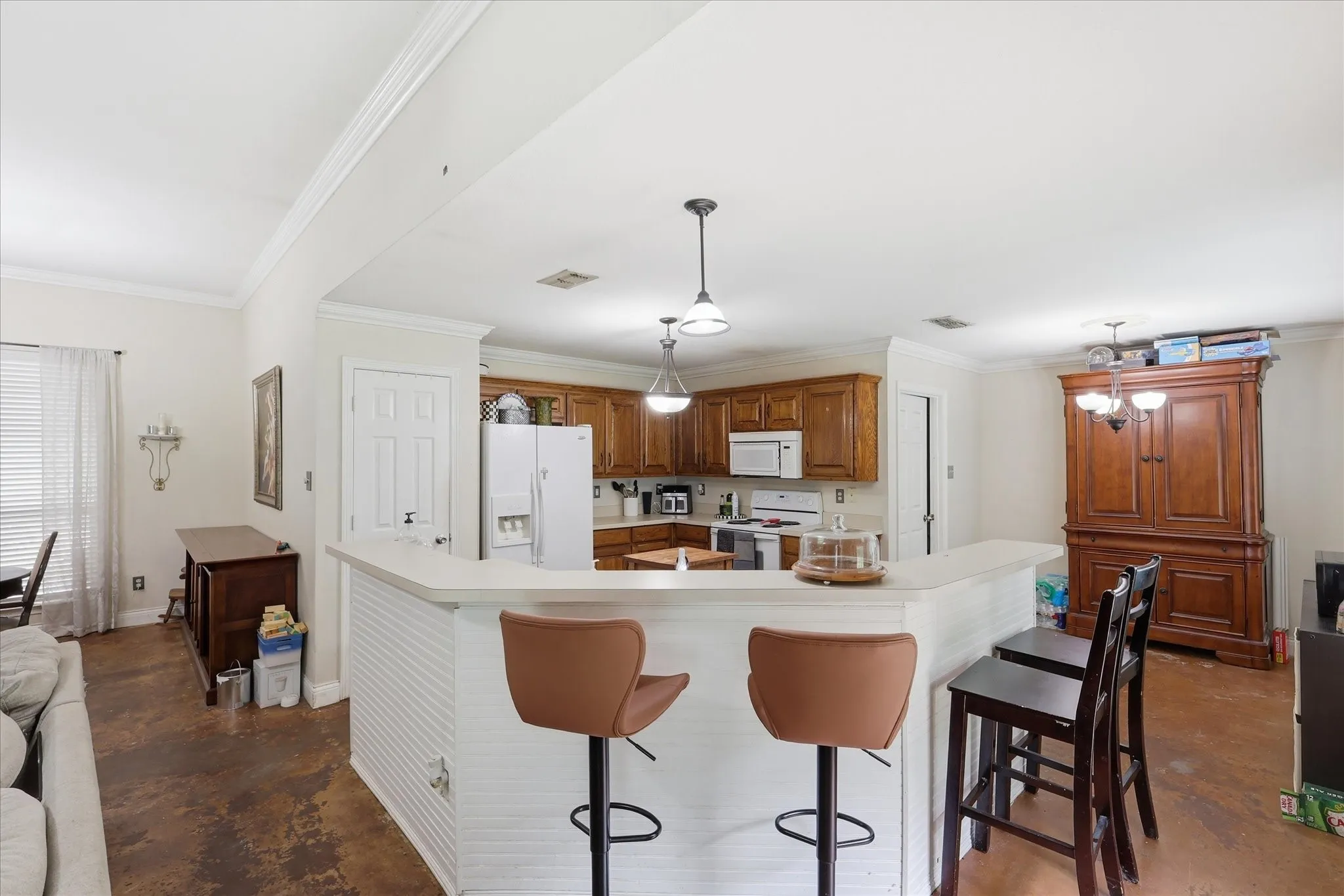 Single Family Residence For Sale in Tarrant County , 5002 Bayberry Drive, Arlington, Texas 76017, 3 Bedroom, 2 Bathroom, 2 Garage spaces, 1,775 Sqft, built in 2002, mls#21303978, Real Estate Agent in Arlington, Homes For Sale in Tarrant county, Homes For Sale in Arlington, Realtor in Arlington Texas, Real Estate Brokerage Independent Realty Texas, Luminita Cordes Realtor
