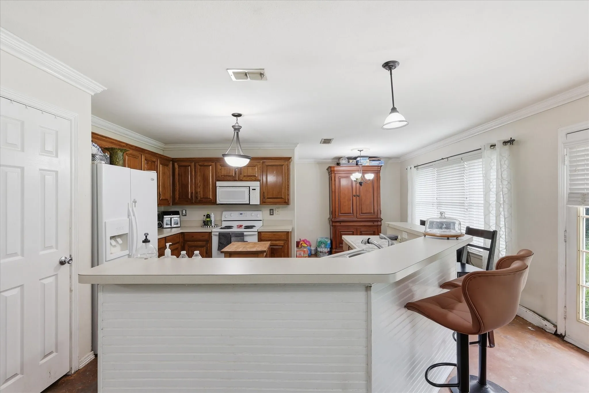 Single Family Residence For Sale in Tarrant County , 5002 Bayberry Drive, Arlington, Texas 76017, 3 Bedroom, 2 Bathroom, 2 Garage spaces, 1,775 Sqft, built in 2002, mls#21303978, Real Estate Agent in Arlington, Homes For Sale in Tarrant county, Homes For Sale in Arlington, Realtor in Arlington Texas, Real Estate Brokerage Independent Realty Texas, Luminita Cordes Realtor