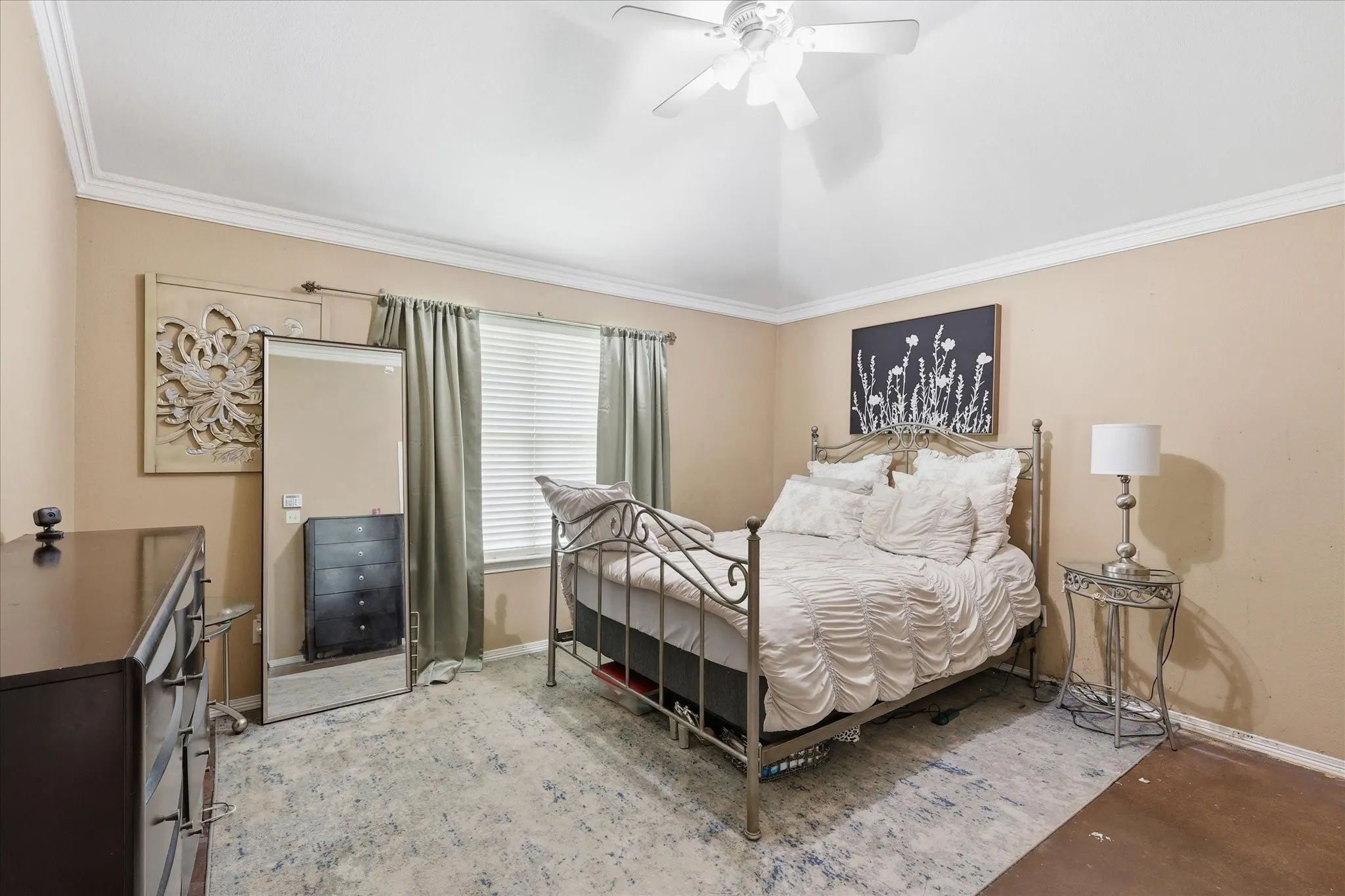 Single Family Residence For Sale in Tarrant County , 5002 Bayberry Drive, Arlington, Texas 76017, 3 Bedroom, 2 Bathroom, 2 Garage spaces, 1,775 Sqft, built in 2002, mls#21303978, Real Estate Agent in Arlington, Homes For Sale in Tarrant county, Homes For Sale in Arlington, Realtor in Arlington Texas, Real Estate Brokerage Independent Realty Texas, Luminita Cordes Realtor
