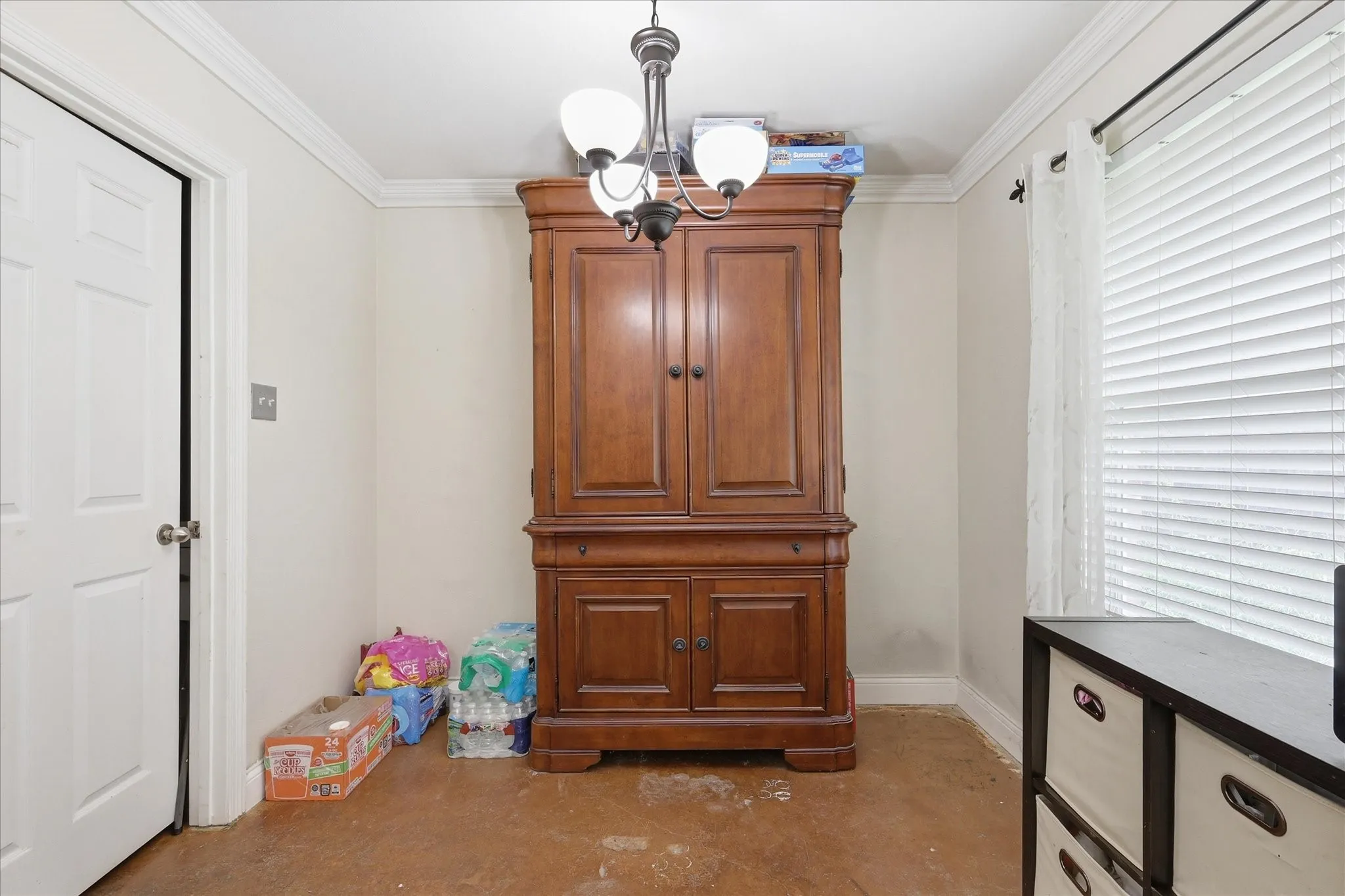 Single Family Residence For Sale in Tarrant County , 5002 Bayberry Drive, Arlington, Texas 76017, 3 Bedroom, 2 Bathroom, 2 Garage spaces, 1,775 Sqft, built in 2002, mls#21303978, Real Estate Agent in Arlington, Homes For Sale in Tarrant county, Homes For Sale in Arlington, Realtor in Arlington Texas, Real Estate Brokerage Independent Realty Texas, Luminita Cordes Realtor