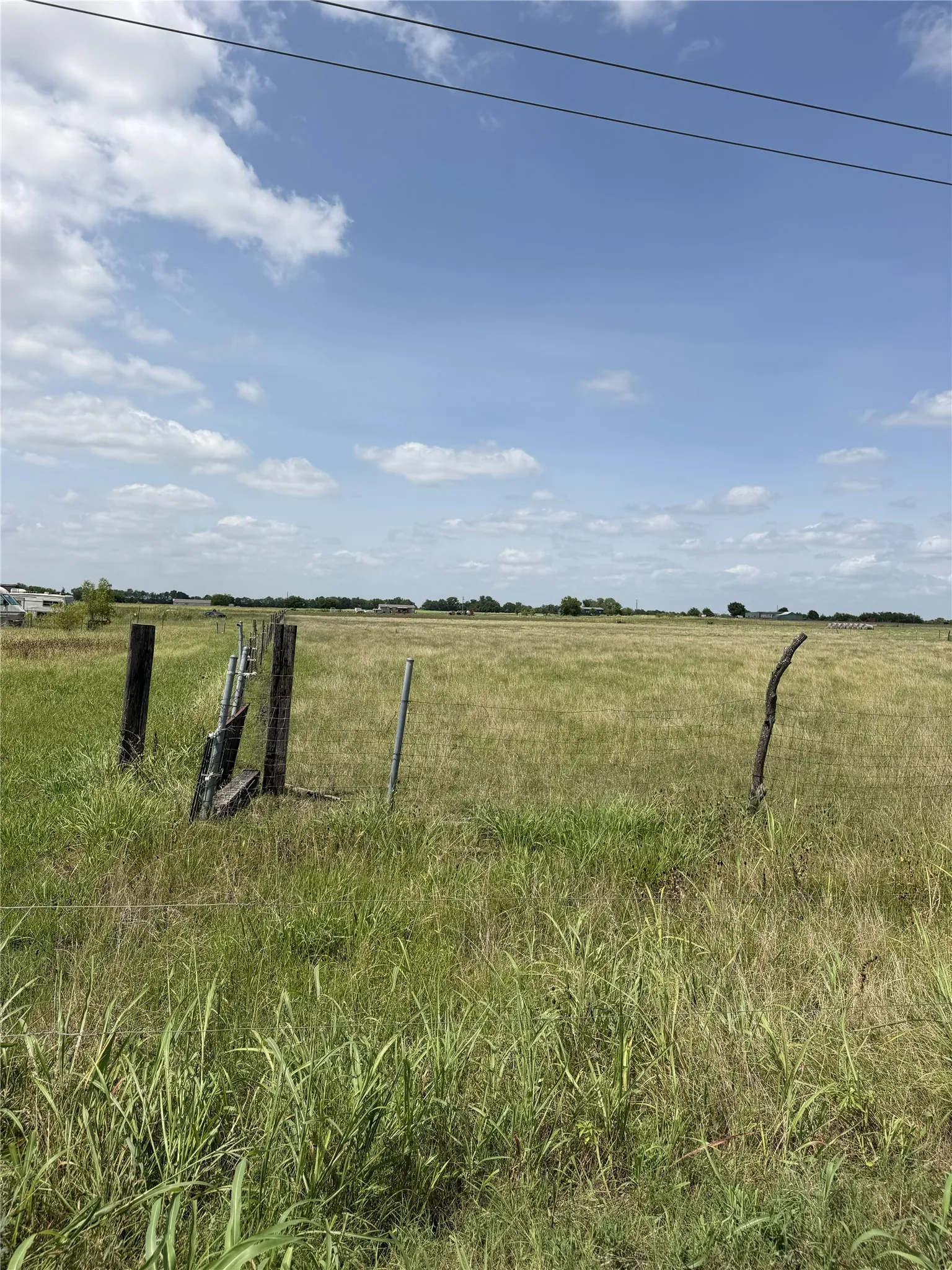 Improved Land For Sale in Hunt County , 2960 County Road 1062, Greenville, Texas 75401, 0, 0, Garage spaces, 0 Sqft, built in 0, Price $190,000, mls#21312724, Real Estate Agent in Greenville, Homes For Sale in Hunt county, Homes For Sale in Greenville, Realtor in Greenville Texas, Real Estate Brokerage Independent Realty Texas, Luminita Cordes Realtor