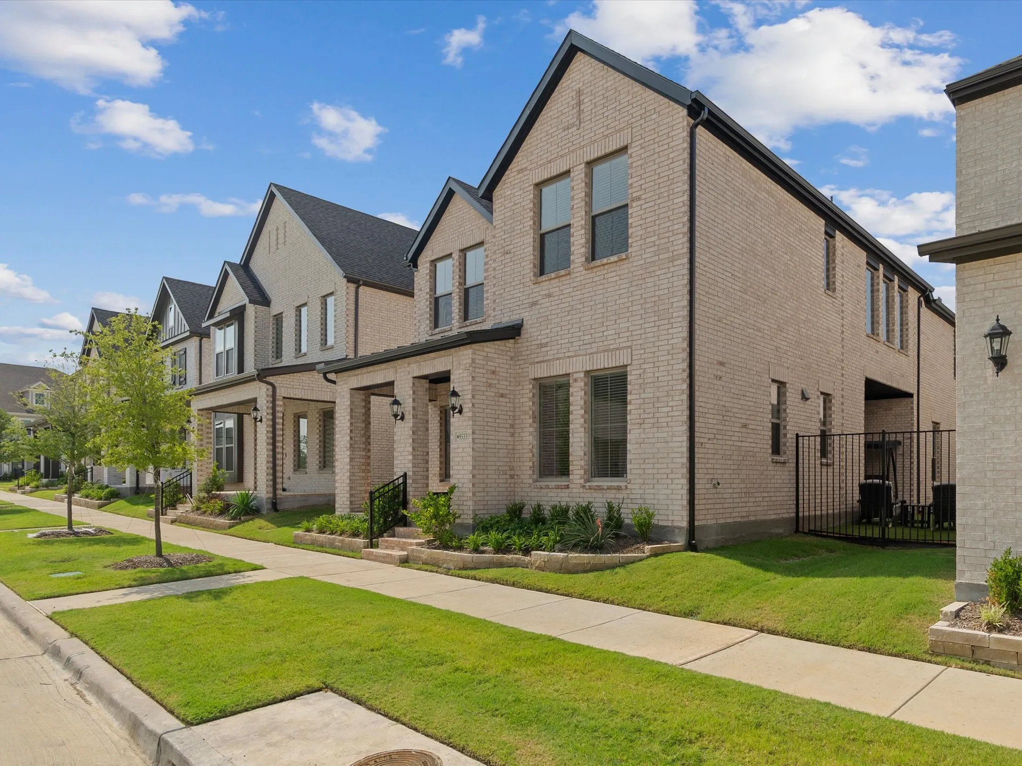Single Family Residence For Sale in Collin County , 9533 Keep Street, Frisco, Texas 75035, 4 Bedroom, 4 Bathroom, 2 Garage spaces, 3,137 Sqft, built in 2025, mls#21311120, Real Estate Agent in Frisco, Homes For Sale in Collin county, Homes For Sale in Frisco, Realtor in Frisco Texas, Real Estate Brokerage Independent Realty Texas, Luminita Cordes Realtor