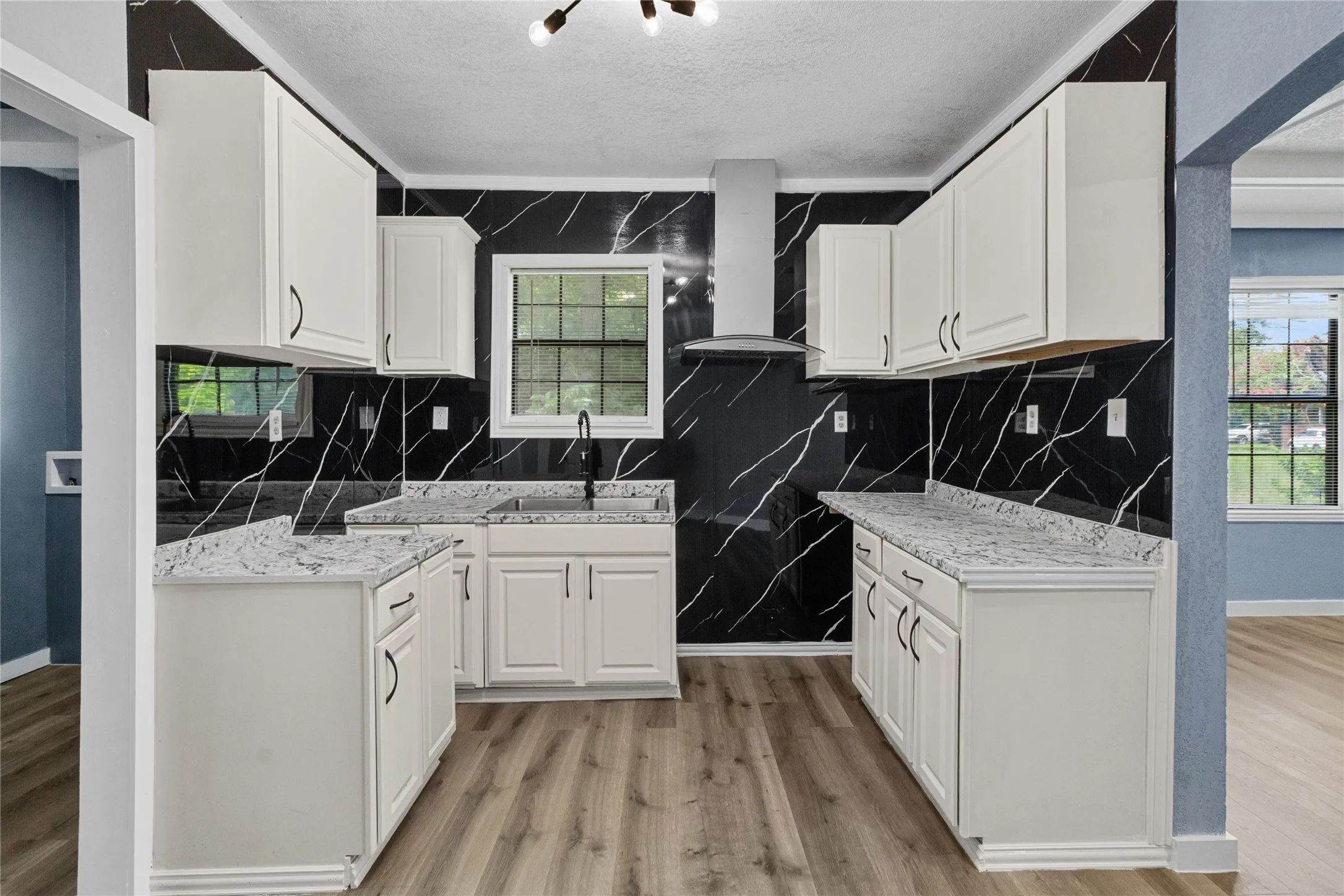 Single Family Residence For Sale in Limestone County , 812 E Sumpter, Mexia, Texas 76667, 4 Bedroom, 2 Bathroom, Garage spaces, 1,956 Sqft, built in 1926, mls#21309579, Real Estate Agent in Mexia, Homes For Sale in Limestone county, Homes For Sale in Mexia, Realtor in Mexia Texas, Real Estate Brokerage Independent Realty Texas, Luminita Cordes Realtor
