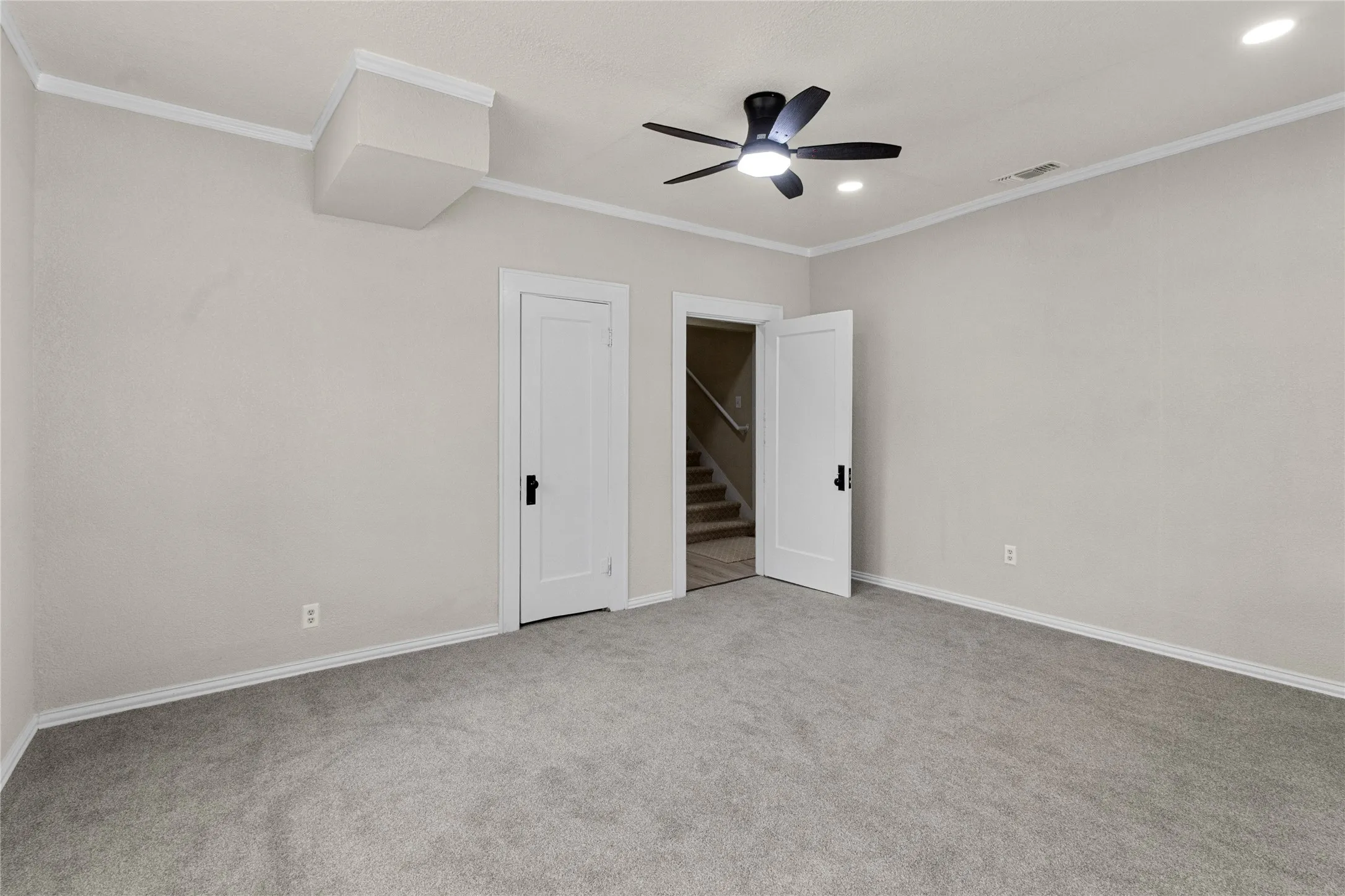 Single Family Residence For Sale in Limestone County , 812 E Sumpter, Mexia, Texas 76667, 4 Bedroom, 2 Bathroom, Garage spaces, 1,956 Sqft, built in 1926, mls#21309579, Real Estate Agent in Mexia, Homes For Sale in Limestone county, Homes For Sale in Mexia, Realtor in Mexia Texas, Real Estate Brokerage Independent Realty Texas, Luminita Cordes Realtor