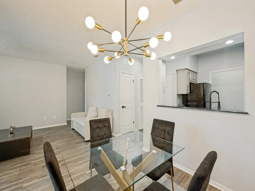 Condominium For Sale in Tarrant County , 1200 Riverchase Lane 125, Arlington, Texas 76011, 2 Bedroom, 2 Bathroom, 1 Garage spaces, 939 Sqft, built in 1983, mls#21312568, Real Estate Agent in Arlington, Homes For Sale in Tarrant county, Homes For Sale in Arlington, Realtor in Arlington Texas, Real Estate Brokerage Independent Realty Texas, Luminita Cordes Realtor