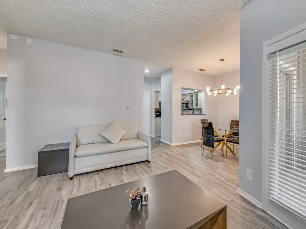 Condominium For Sale in Tarrant County , 1200 Riverchase Lane 125, Arlington, Texas 76011, 2 Bedroom, 2 Bathroom, 1 Garage spaces, 939 Sqft, built in 1983, mls#21312568, Real Estate Agent in Arlington, Homes For Sale in Tarrant county, Homes For Sale in Arlington, Realtor in Arlington Texas, Real Estate Brokerage Independent Realty Texas, Luminita Cordes Realtor