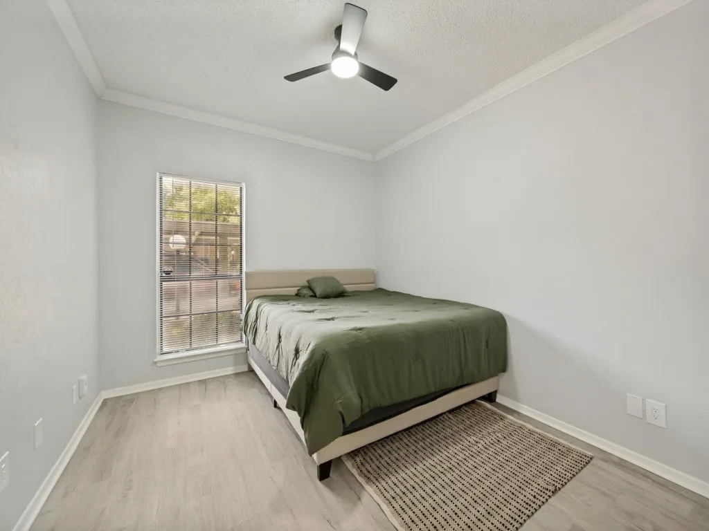 Condominium For Sale in Tarrant County , 1200 Riverchase Lane 125, Arlington, Texas 76011, 2 Bedroom, 2 Bathroom, 1 Garage spaces, 939 Sqft, built in 1983, mls#21312568, Real Estate Agent in Arlington, Homes For Sale in Tarrant county, Homes For Sale in Arlington, Realtor in Arlington Texas, Real Estate Brokerage Independent Realty Texas, Luminita Cordes Realtor