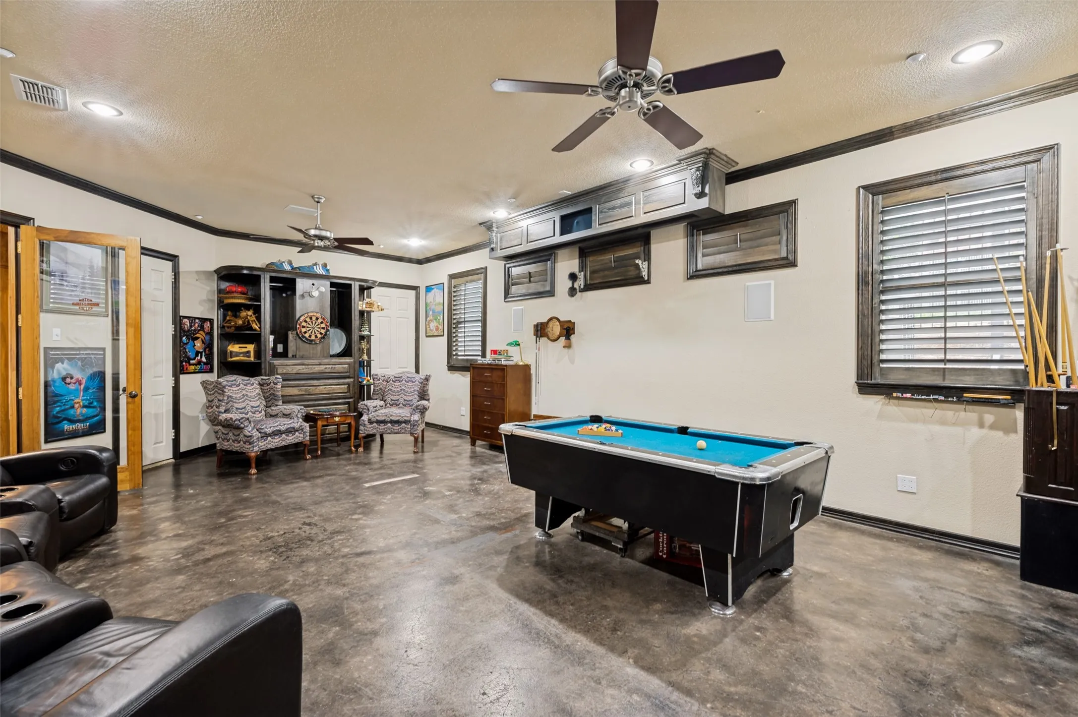 Single Family Residence For Sale in Denton County , 1634 Oak Ridge Drive, Corinth, Texas 76210, 4 Bedroom, 7 Bathroom, 4 Garage spaces, 8,108 Sqft, built in 2003, mls#21312408, Real Estate Agent in Corinth, Homes For Sale in Denton county, Homes For Sale in Corinth, Realtor in Corinth Texas, Real Estate Brokerage Independent Realty Texas, Luminita Cordes Realtor