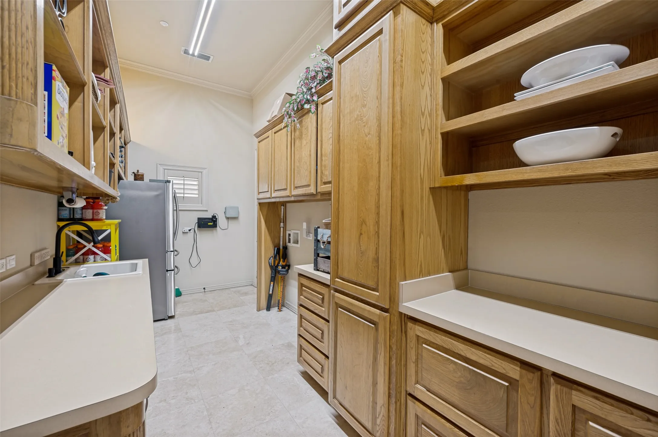 Single Family Residence For Sale in Denton County , 1634 Oak Ridge Drive, Corinth, Texas 76210, 4 Bedroom, 7 Bathroom, 4 Garage spaces, 8,108 Sqft, built in 2003, mls#21312408, Real Estate Agent in Corinth, Homes For Sale in Denton county, Homes For Sale in Corinth, Realtor in Corinth Texas, Real Estate Brokerage Independent Realty Texas, Luminita Cordes Realtor