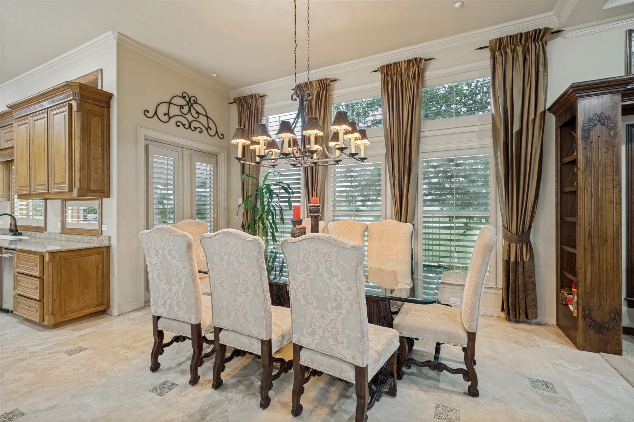 Single Family Residence For Sale in Denton County , 1634 Oak Ridge Drive, Corinth, Texas 76210, 4 Bedroom, 7 Bathroom, 4 Garage spaces, 8,108 Sqft, built in 2003, mls#21312408, Real Estate Agent in Corinth, Homes For Sale in Denton county, Homes For Sale in Corinth, Realtor in Corinth Texas, Real Estate Brokerage Independent Realty Texas, Luminita Cordes Realtor