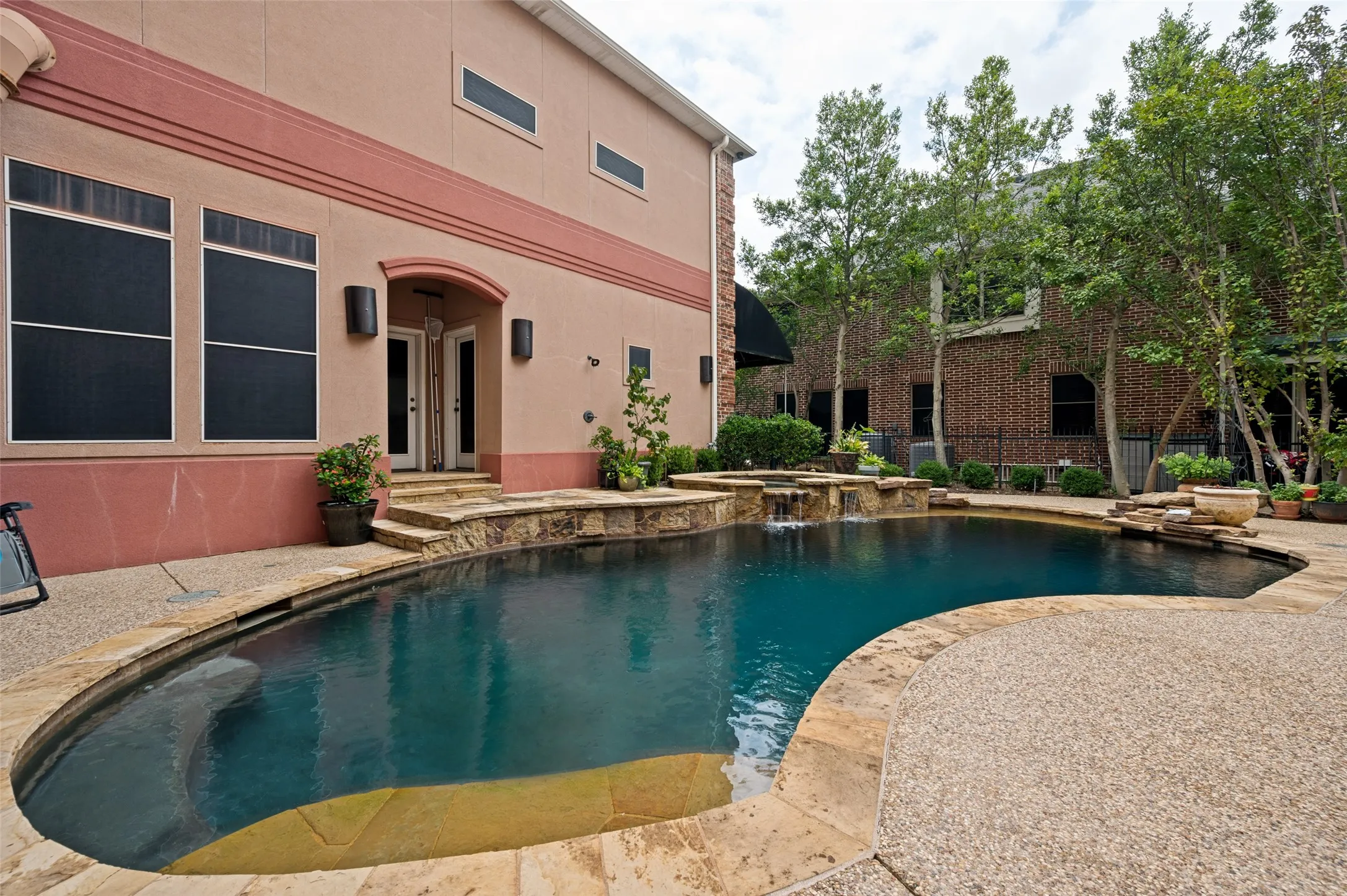 Single Family Residence For Sale in Denton County , 1634 Oak Ridge Drive, Corinth, Texas 76210, 4 Bedroom, 7 Bathroom, 4 Garage spaces, 8,108 Sqft, built in 2003, mls#21312408, Real Estate Agent in Corinth, Homes For Sale in Denton county, Homes For Sale in Corinth, Realtor in Corinth Texas, Real Estate Brokerage Independent Realty Texas, Luminita Cordes Realtor