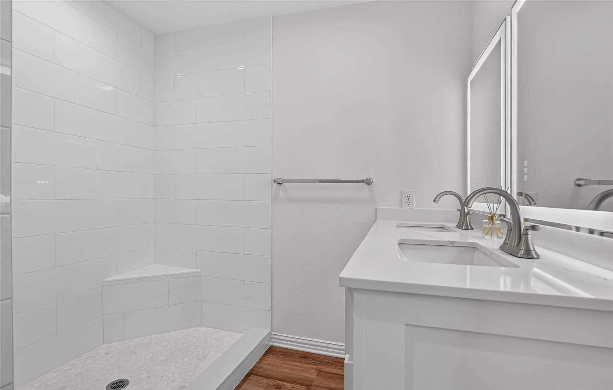 Single Family Residence For Sale in Tarrant County , 7007 Clarke Drive, Lake Worth, Texas 76135, 3 Bedroom, 3 Bathroom, 2 Garage spaces, 1,600 Sqft, built in 2026, mls#21311597, Real Estate Agent in Lake Worth, Homes For Sale in Tarrant county, Homes For Sale in Lake Worth, Realtor in Lake Worth Texas, Real Estate Brokerage Independent Realty Texas, Luminita Cordes Realtor